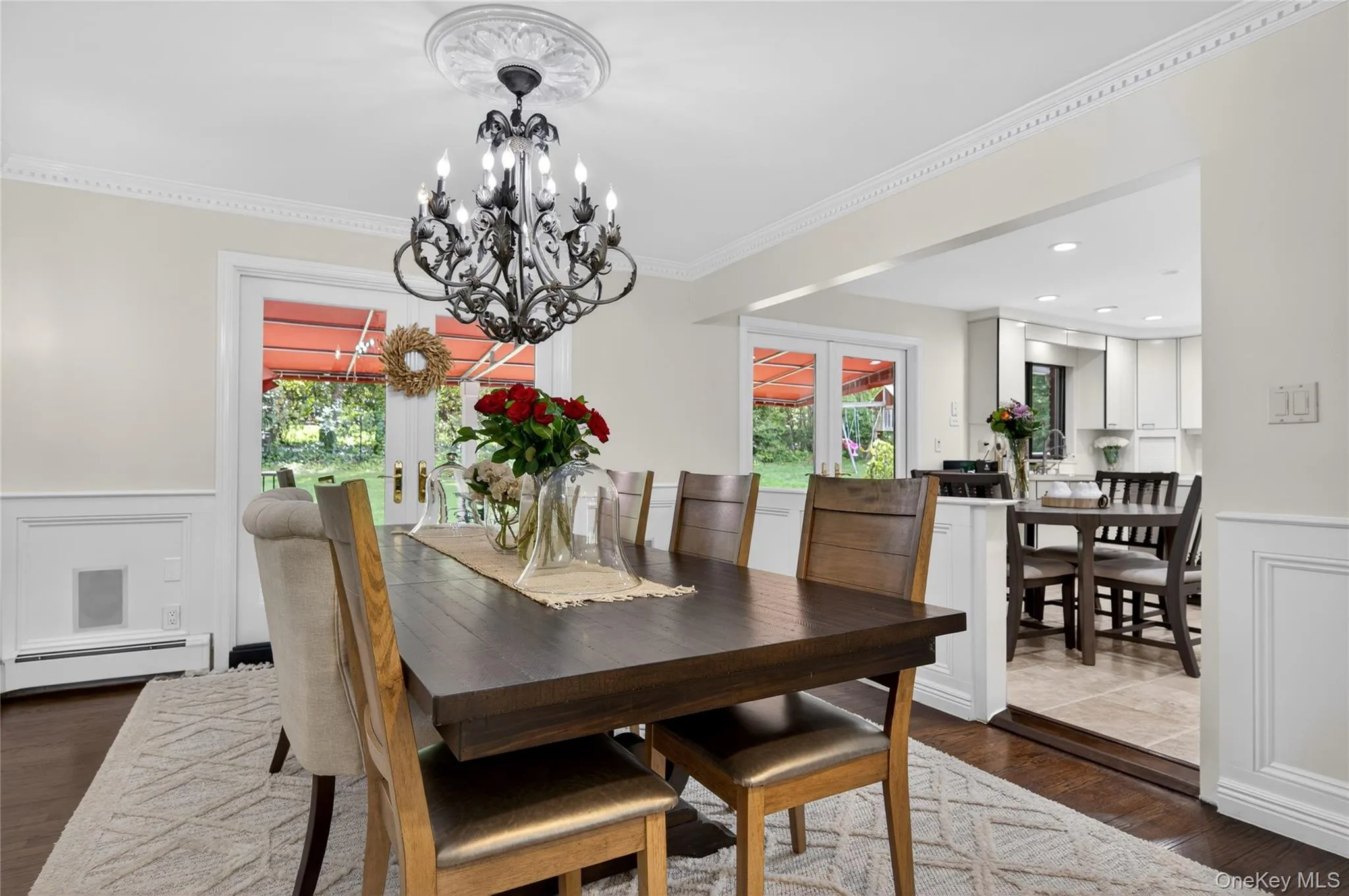 Dining Room/Kitchen Dining Room/Kitchen