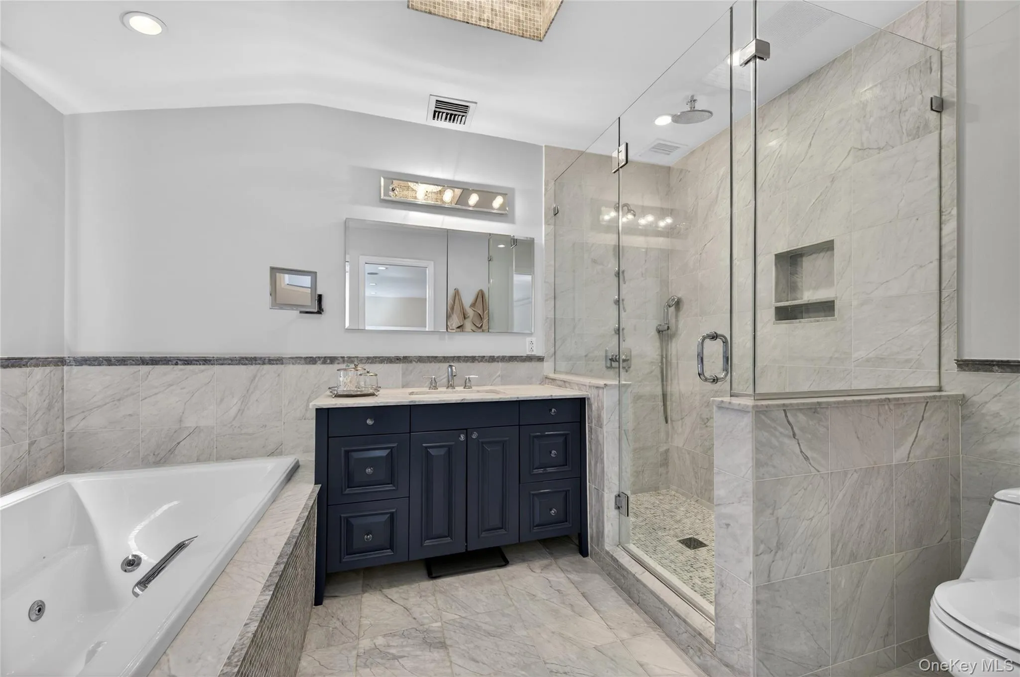 Primary Bath w/radiant floors Primary Bath w/radiant floors