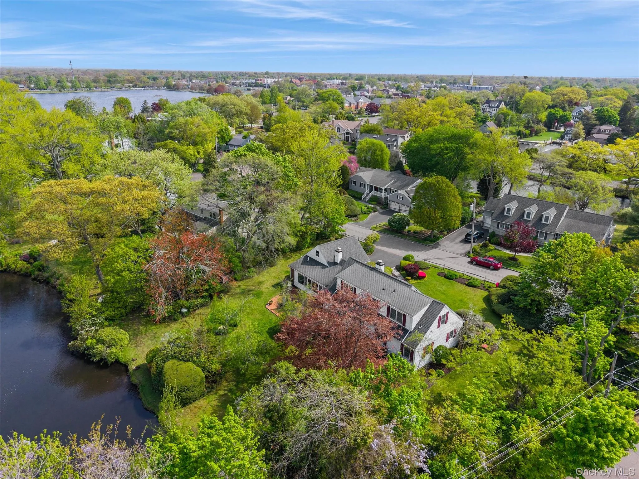 A wider view of house and Argyle Lake. A wider view of house and Argyle Lake.