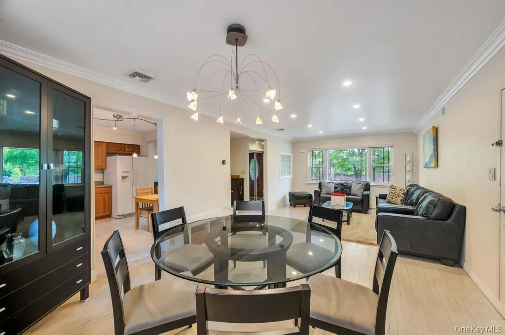 17504 50th Avenue, New York, NY, 2 Bedrooms Bedrooms, 6 Rooms Rooms,2 BathroomsBathrooms,Residential,For Rent,50th,0,998119 17504 50th Avenue, New York, NY, 2 Bedrooms Bedrooms, 6 Rooms Rooms,2 BathroomsBathrooms,Residential,For Rent,50th,0,998119