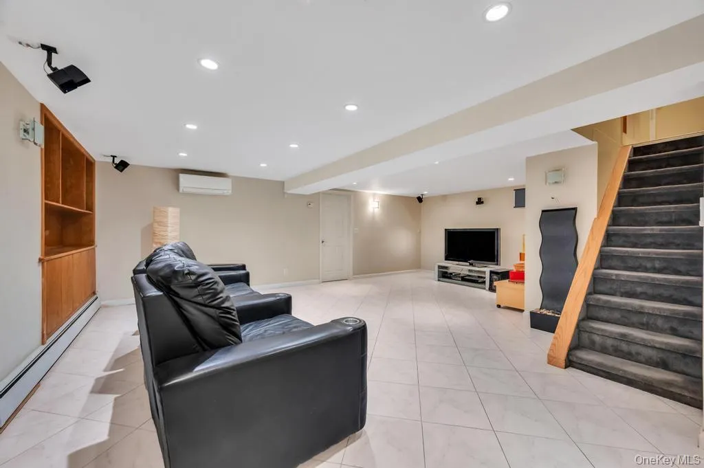 17504 50th Avenue, New York, NY, 2 Bedrooms Bedrooms, 6 Rooms Rooms,2 BathroomsBathrooms,Residential,For Rent,50th,0,998119 17504 50th Avenue, New York, NY, 2 Bedrooms Bedrooms, 6 Rooms Rooms,2 BathroomsBathrooms,Residential,For Rent,50th,0,998119