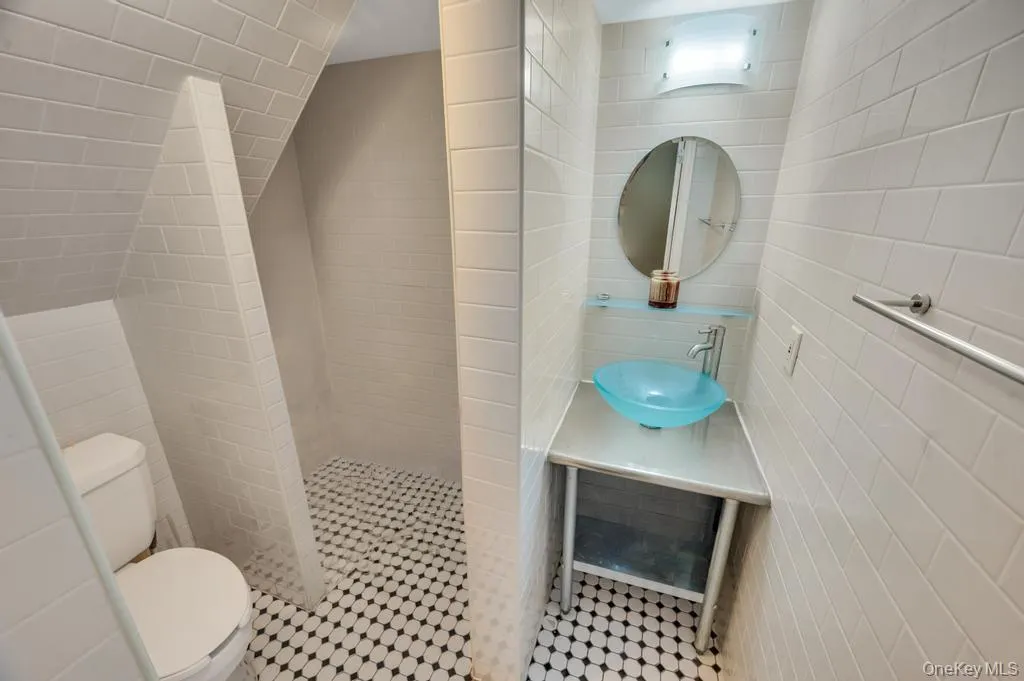 Half bathroom Half bathroom