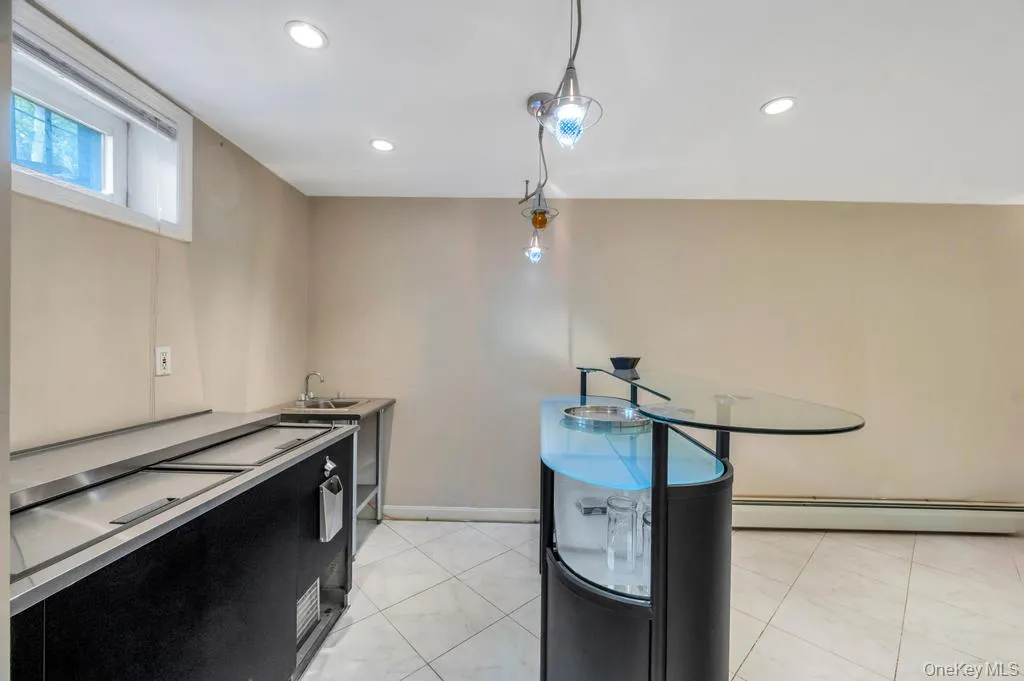 17504 50th Avenue, New York, NY, 2 Bedrooms Bedrooms, 6 Rooms Rooms,2 BathroomsBathrooms,Residential,For Rent,50th,0,998119 17504 50th Avenue, New York, NY, 2 Bedrooms Bedrooms, 6 Rooms Rooms,2 BathroomsBathrooms,Residential,For Rent,50th,0,998119