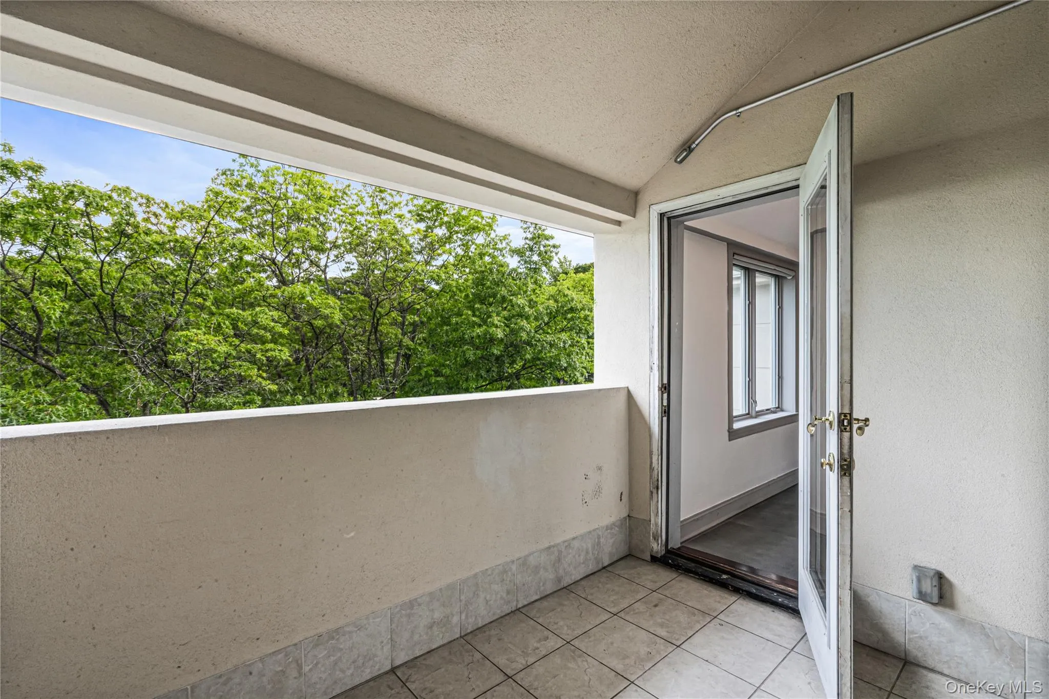 171 Great Neck Road, North Hempstead, NY, 2 Bedrooms Bedrooms, 7 Rooms Rooms,2 BathroomsBathrooms,Residential,For Rent,Great Neck,0,998121 171 Great Neck Road, North Hempstead, NY, 2 Bedrooms Bedrooms, 7 Rooms Rooms,2 BathroomsBathrooms,Residential,For Rent,Great Neck,0,998121