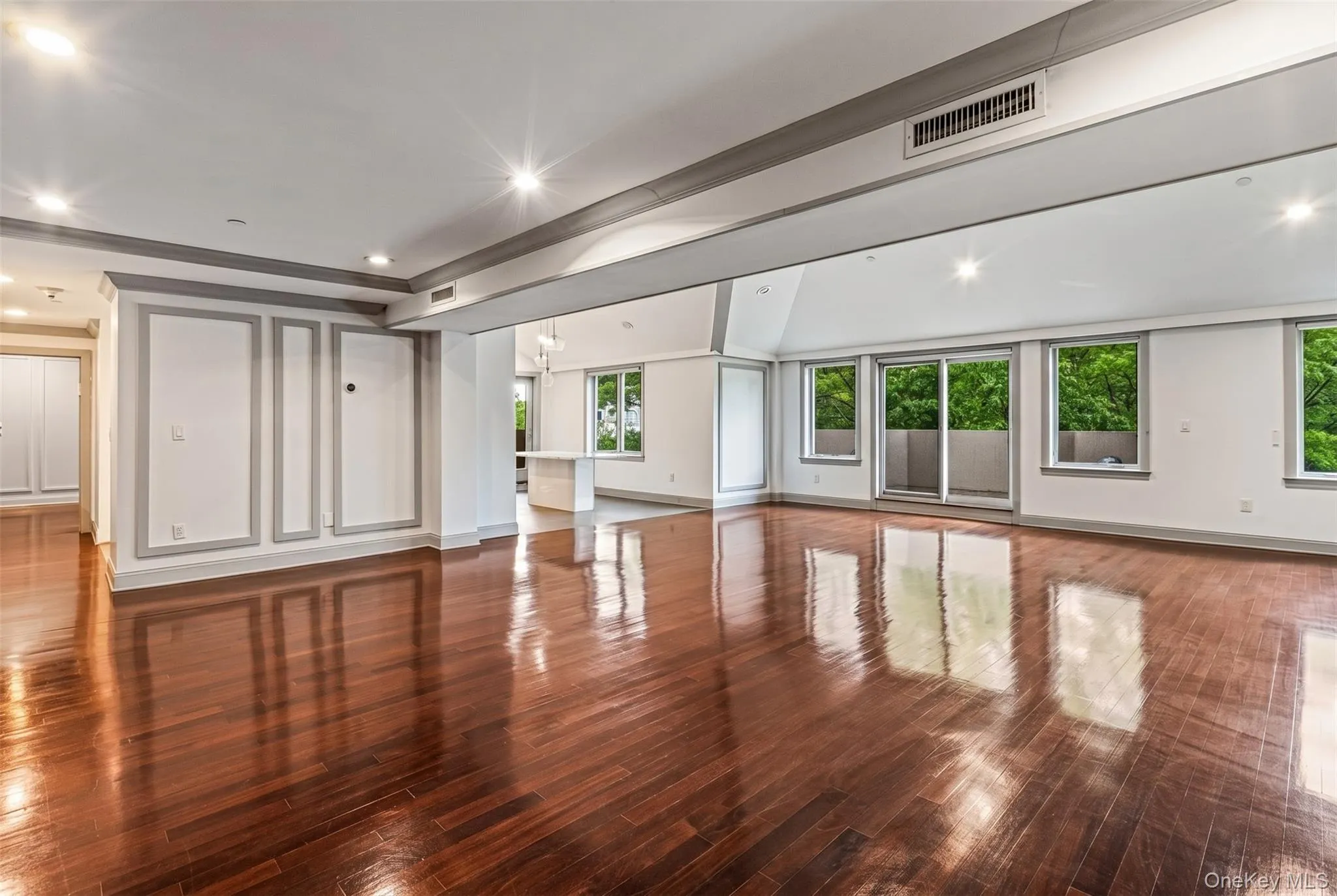171 Great Neck Road, North Hempstead, NY, 2 Bedrooms Bedrooms, 7 Rooms Rooms,2 BathroomsBathrooms,Residential,For Rent,Great Neck,0,998121 171 Great Neck Road, North Hempstead, NY, 2 Bedrooms Bedrooms, 7 Rooms Rooms,2 BathroomsBathrooms,Residential,For Rent,Great Neck,0,998121