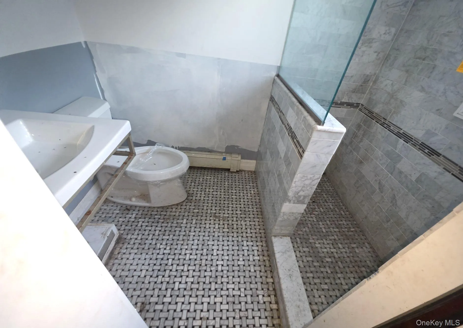 611 Lakeview Avenue, Hempstead, NY, 4 Bedrooms Bedrooms, 8 Rooms Rooms,3 BathroomsBathrooms,Residential,For Rent,Lakeview,0,998124 611 Lakeview Avenue, Hempstead, NY, 4 Bedrooms Bedrooms, 8 Rooms Rooms,3 BathroomsBathrooms,Residential,For Rent,Lakeview,0,998124