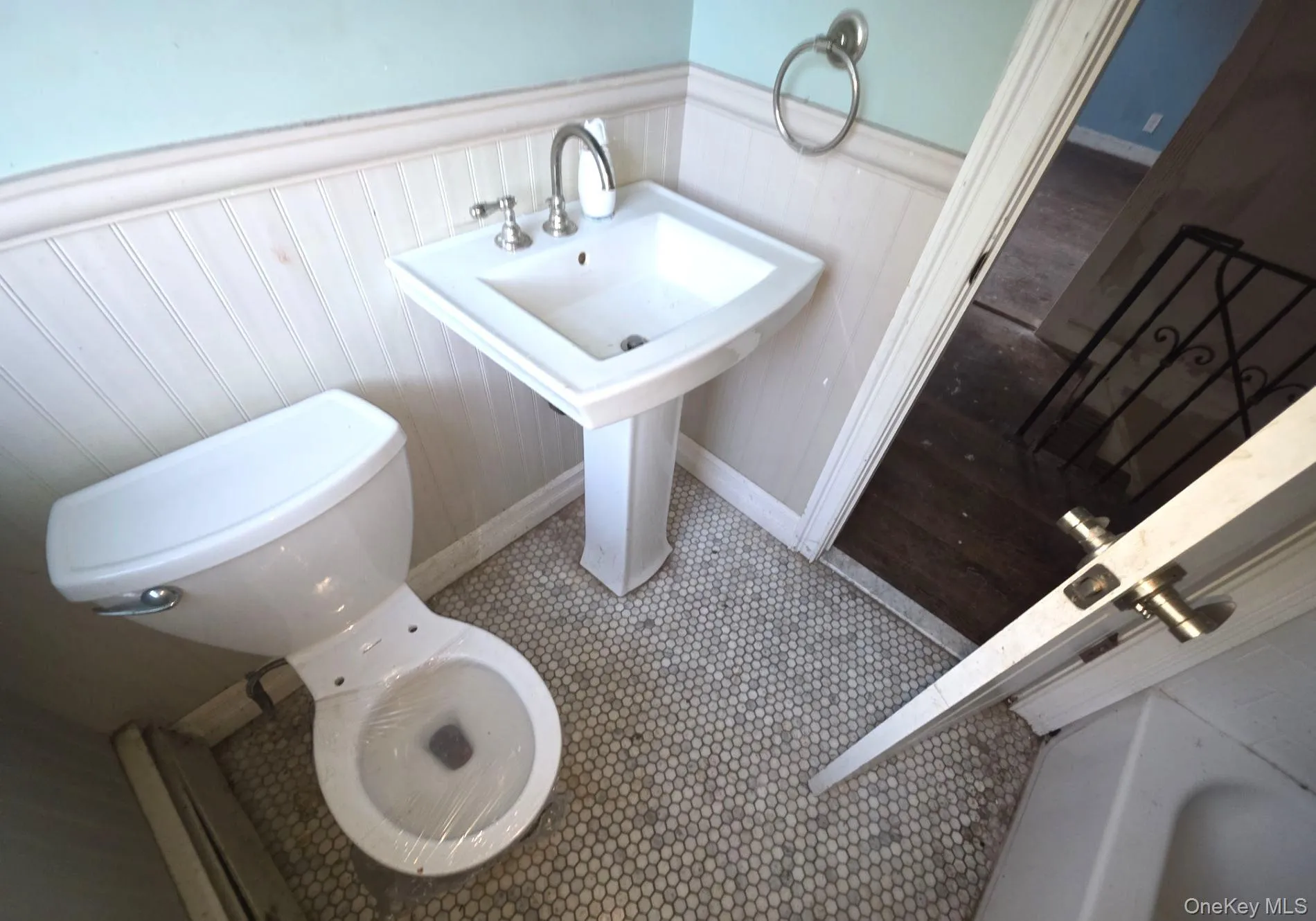611 Lakeview Avenue, Hempstead, NY, 4 Bedrooms Bedrooms, 8 Rooms Rooms,3 BathroomsBathrooms,Residential,For Rent,Lakeview,0,998124 611 Lakeview Avenue, Hempstead, NY, 4 Bedrooms Bedrooms, 8 Rooms Rooms,3 BathroomsBathrooms,Residential,For Rent,Lakeview,0,998124