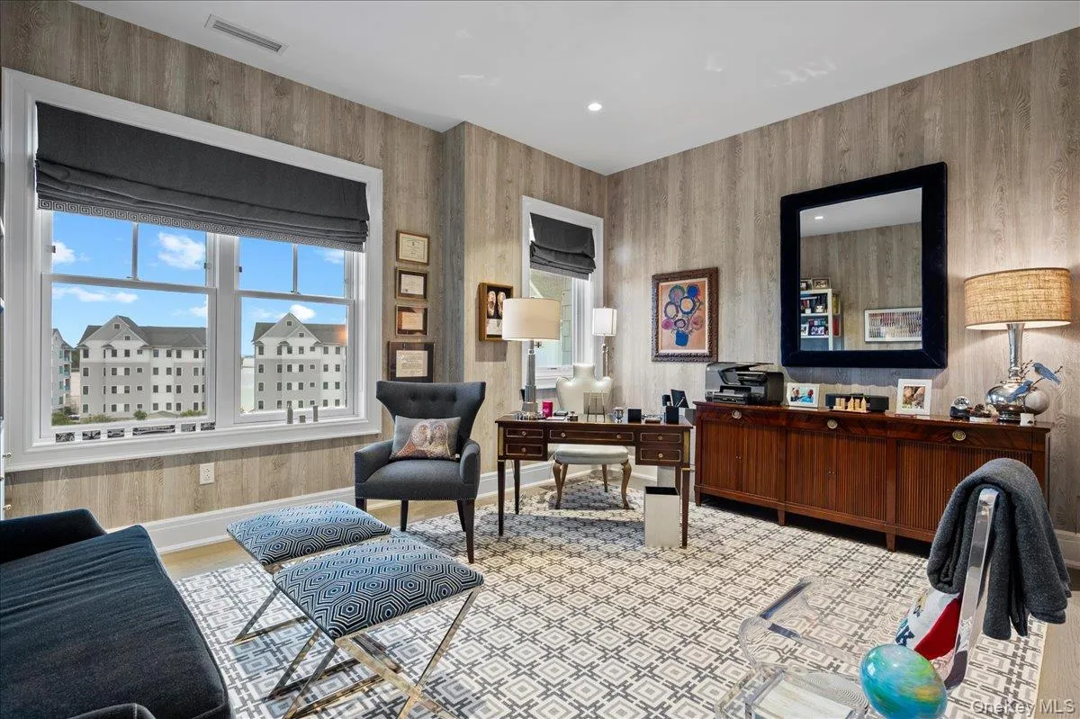 3rd Bedroom / Office 3rd Bedroom / Office