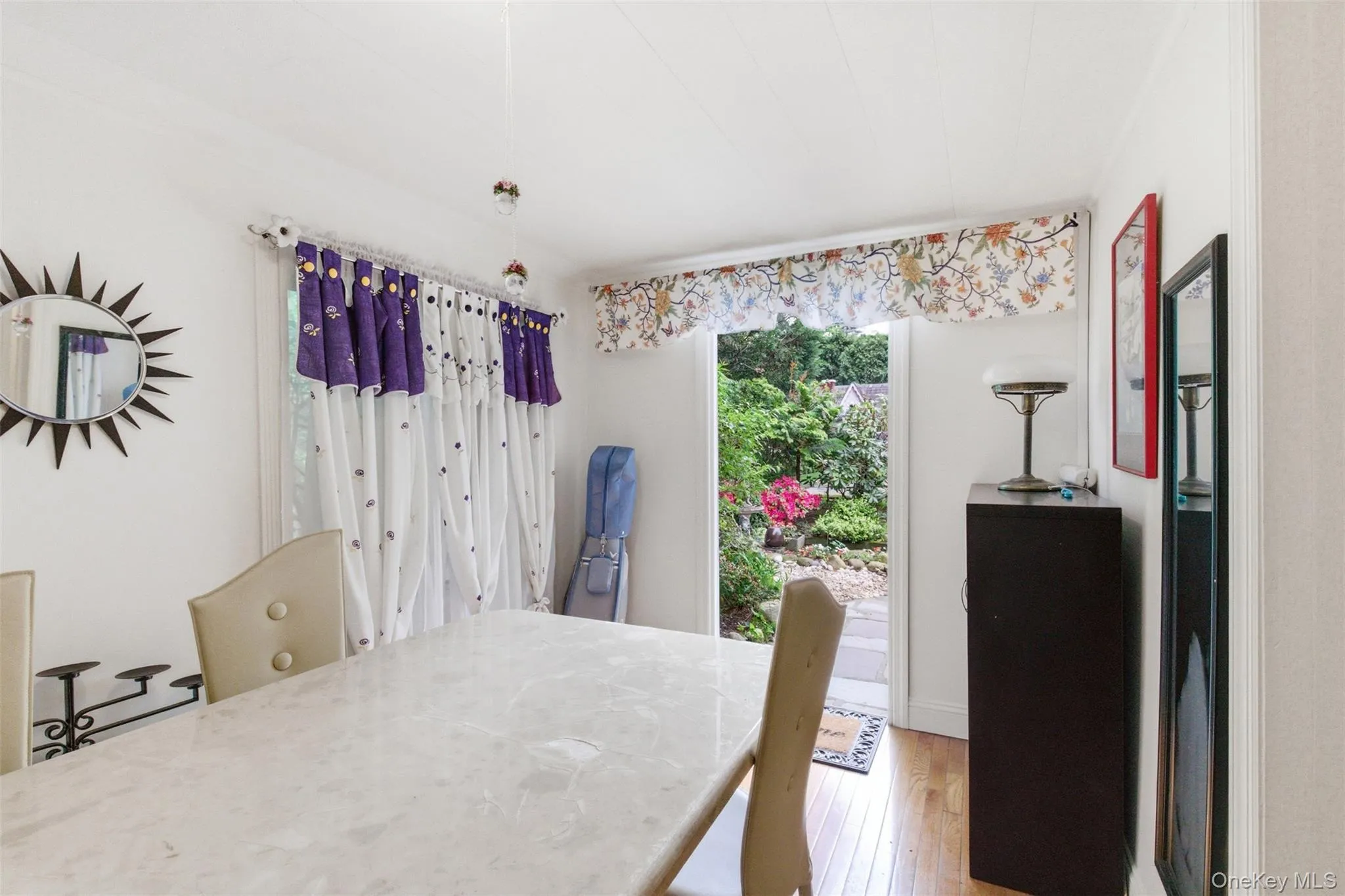 47 Onderdonk Avenue, North Hempstead, NY, 2 Bedrooms Bedrooms, 6 Rooms Rooms,1 BathroomBathrooms,Residential,For Rent,Onderdonk,0,998126 47 Onderdonk Avenue, North Hempstead, NY, 2 Bedrooms Bedrooms, 6 Rooms Rooms,1 BathroomBathrooms,Residential,For Rent,Onderdonk,0,998126