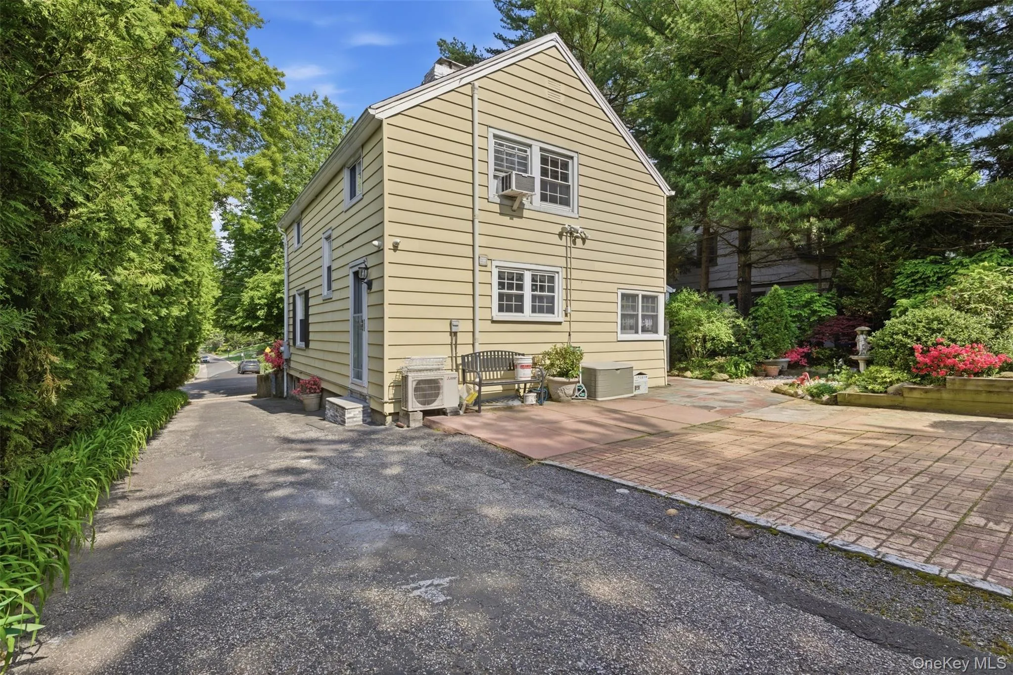 47 Onderdonk Avenue, North Hempstead, NY, 2 Bedrooms Bedrooms, 6 Rooms Rooms,1 BathroomBathrooms,Residential,For Rent,Onderdonk,0,998126 47 Onderdonk Avenue, North Hempstead, NY, 2 Bedrooms Bedrooms, 6 Rooms Rooms,1 BathroomBathrooms,Residential,For Rent,Onderdonk,0,998126