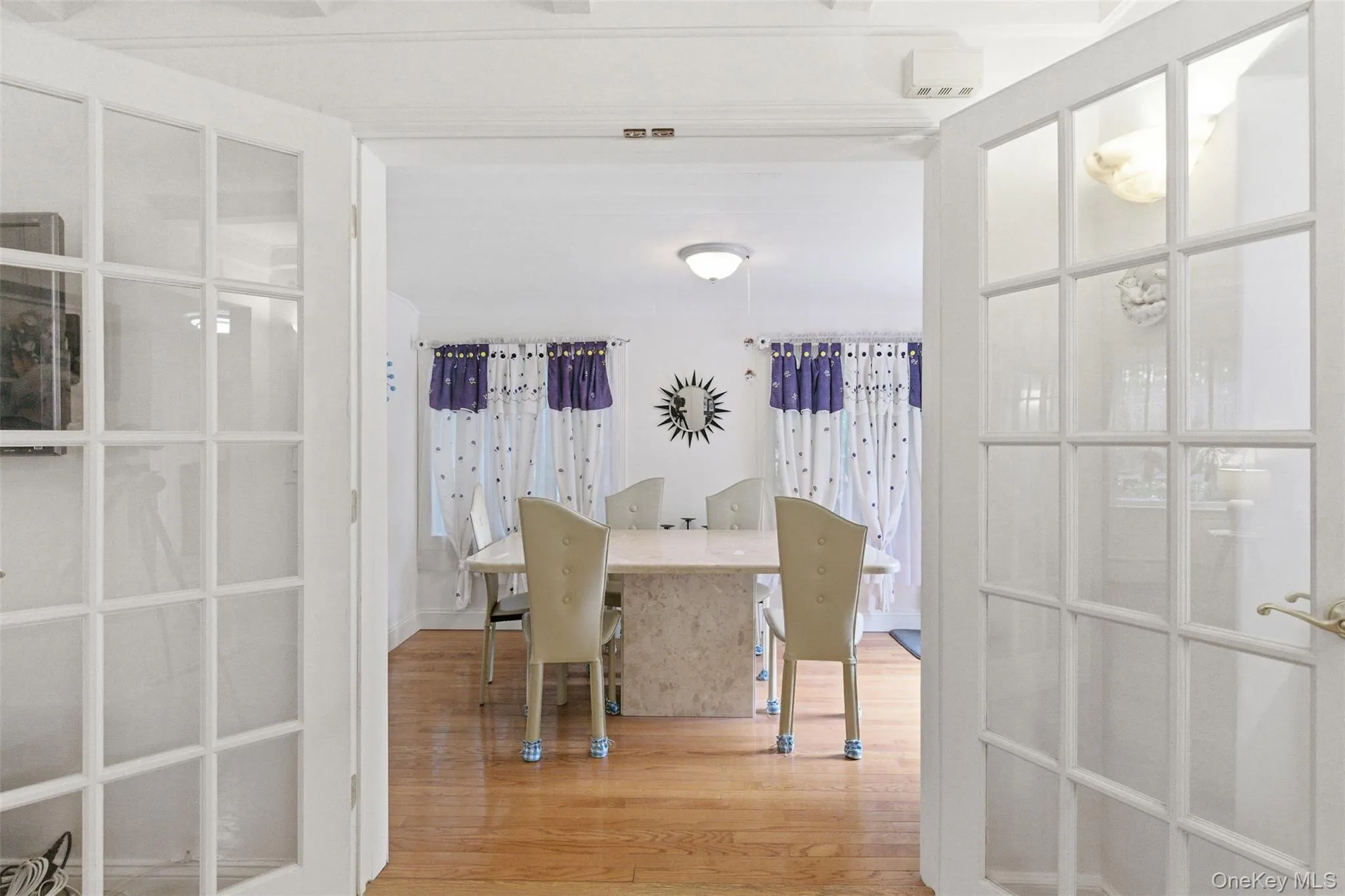 47 Onderdonk Avenue, North Hempstead, NY, 2 Bedrooms Bedrooms, 6 Rooms Rooms,1 BathroomBathrooms,Residential,For Rent,Onderdonk,0,998126 47 Onderdonk Avenue, North Hempstead, NY, 2 Bedrooms Bedrooms, 6 Rooms Rooms,1 BathroomBathrooms,Residential,For Rent,Onderdonk,0,998126