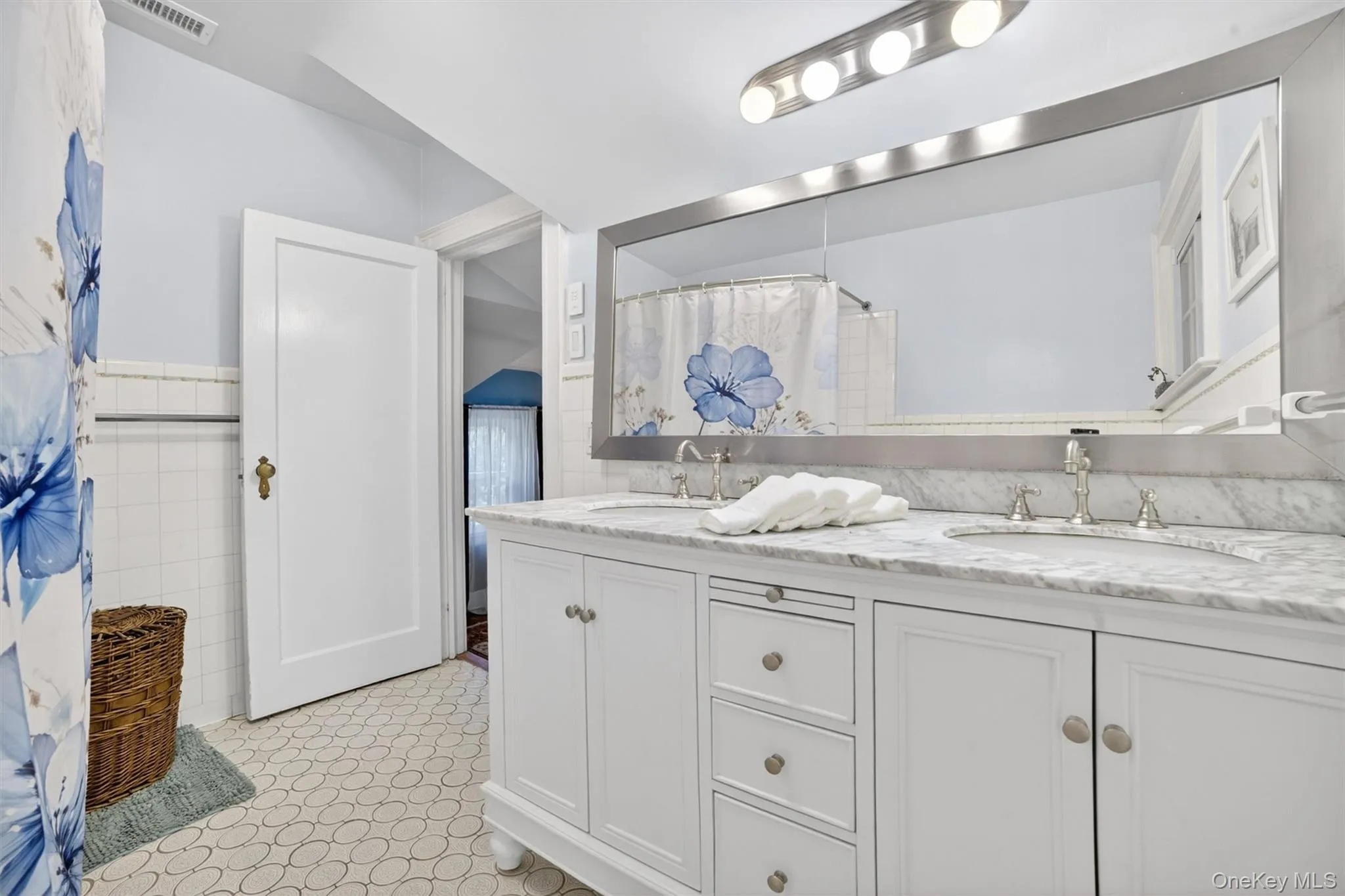 77 Edgemont Road, Greenburgh, NY, 4 Bedrooms Bedrooms, 8 Rooms Rooms,2 BathroomsBathrooms,Residential,For Rent,Edgemont,0,998132 77 Edgemont Road, Greenburgh, NY, 4 Bedrooms Bedrooms, 8 Rooms Rooms,2 BathroomsBathrooms,Residential,For Rent,Edgemont,0,998132