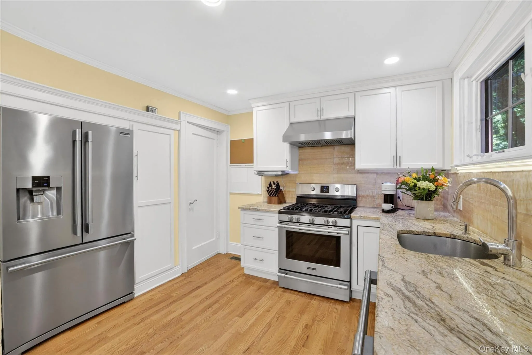 77 Edgemont Road, Greenburgh, NY, 4 Bedrooms Bedrooms, 8 Rooms Rooms,2 BathroomsBathrooms,Residential,For Rent,Edgemont,0,998132 77 Edgemont Road, Greenburgh, NY, 4 Bedrooms Bedrooms, 8 Rooms Rooms,2 BathroomsBathrooms,Residential,For Rent,Edgemont,0,998132