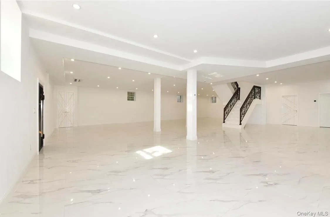 33 Parkway Drive, North Hempstead, NY, 6 Bedrooms Bedrooms, 12 Rooms Rooms,6 BathroomsBathrooms,Residential,For Rent,Parkway,0,998133 33 Parkway Drive, North Hempstead, NY, 6 Bedrooms Bedrooms, 12 Rooms Rooms,6 BathroomsBathrooms,Residential,For Rent,Parkway,0,998133
