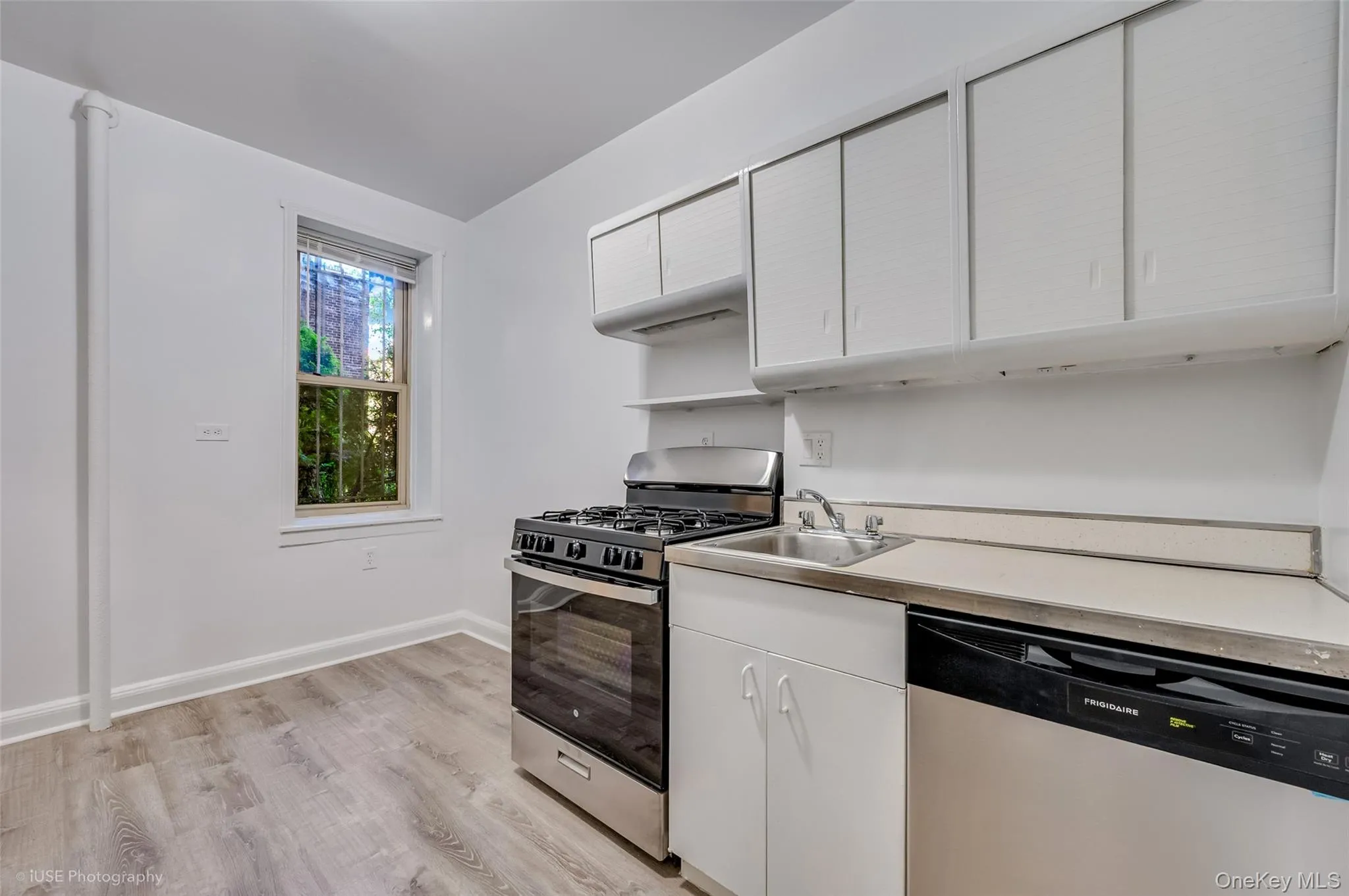 43-10 48 Avenue, New York, NY, 1 Bedroom Bedrooms, 3 Rooms Rooms,1 BathroomBathrooms,Residential,For Rent,48,0,998144 43-10 48 Avenue, New York, NY, 1 Bedroom Bedrooms, 3 Rooms Rooms,1 BathroomBathrooms,Residential,For Rent,48,0,998144