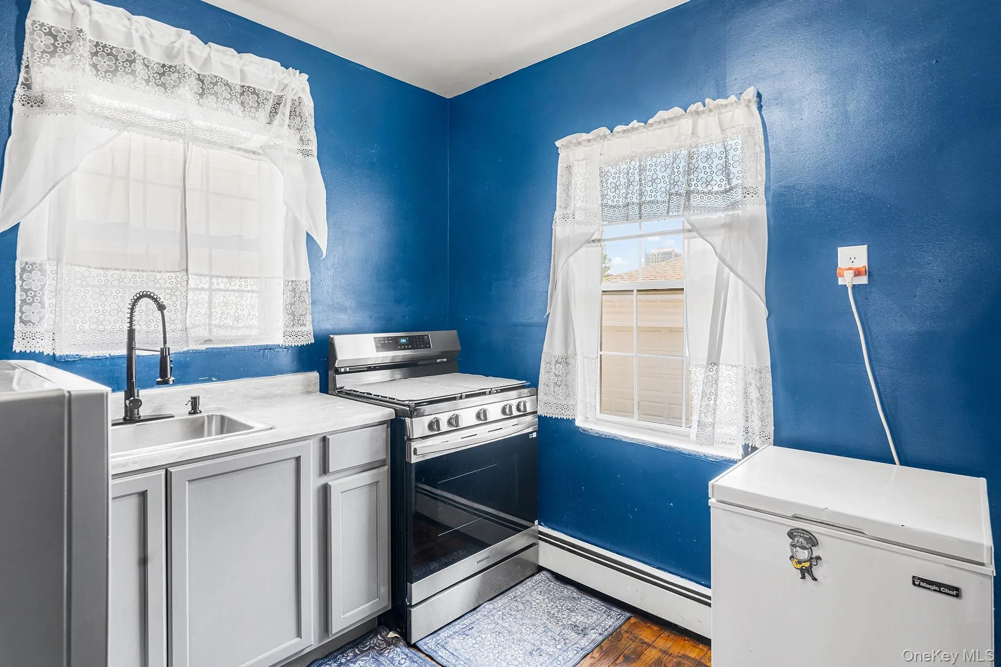 425 Beach 46th Street, New York, NY, 3 Bedrooms Bedrooms, 5 Rooms Rooms,1 BathroomBathrooms,Residential Sale,For Rent,Beach 46th,0,998146 425 Beach 46th Street, New York, NY, 3 Bedrooms Bedrooms, 5 Rooms Rooms,1 BathroomBathrooms,Residential Sale,For Rent,Beach 46th,0,998146