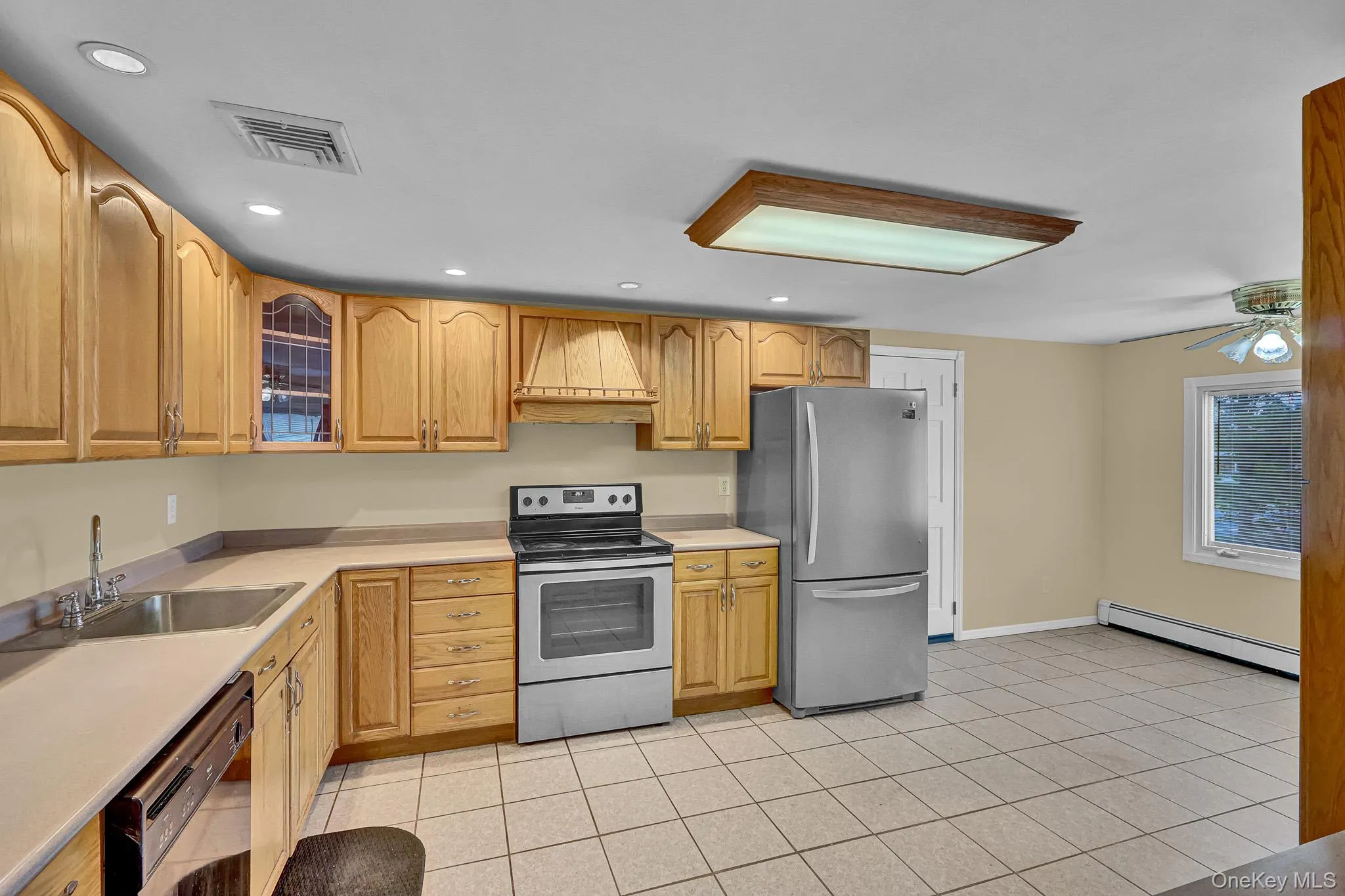 54 College Hills Drive, Brookhaven, NY, 3 Bedrooms Bedrooms, 6 Rooms Rooms,1 BathroomBathrooms,Residential,For Rent,College Hills,0,998151 54 College Hills Drive, Brookhaven, NY, 3 Bedrooms Bedrooms, 6 Rooms Rooms,1 BathroomBathrooms,Residential,For Rent,College Hills,0,998151