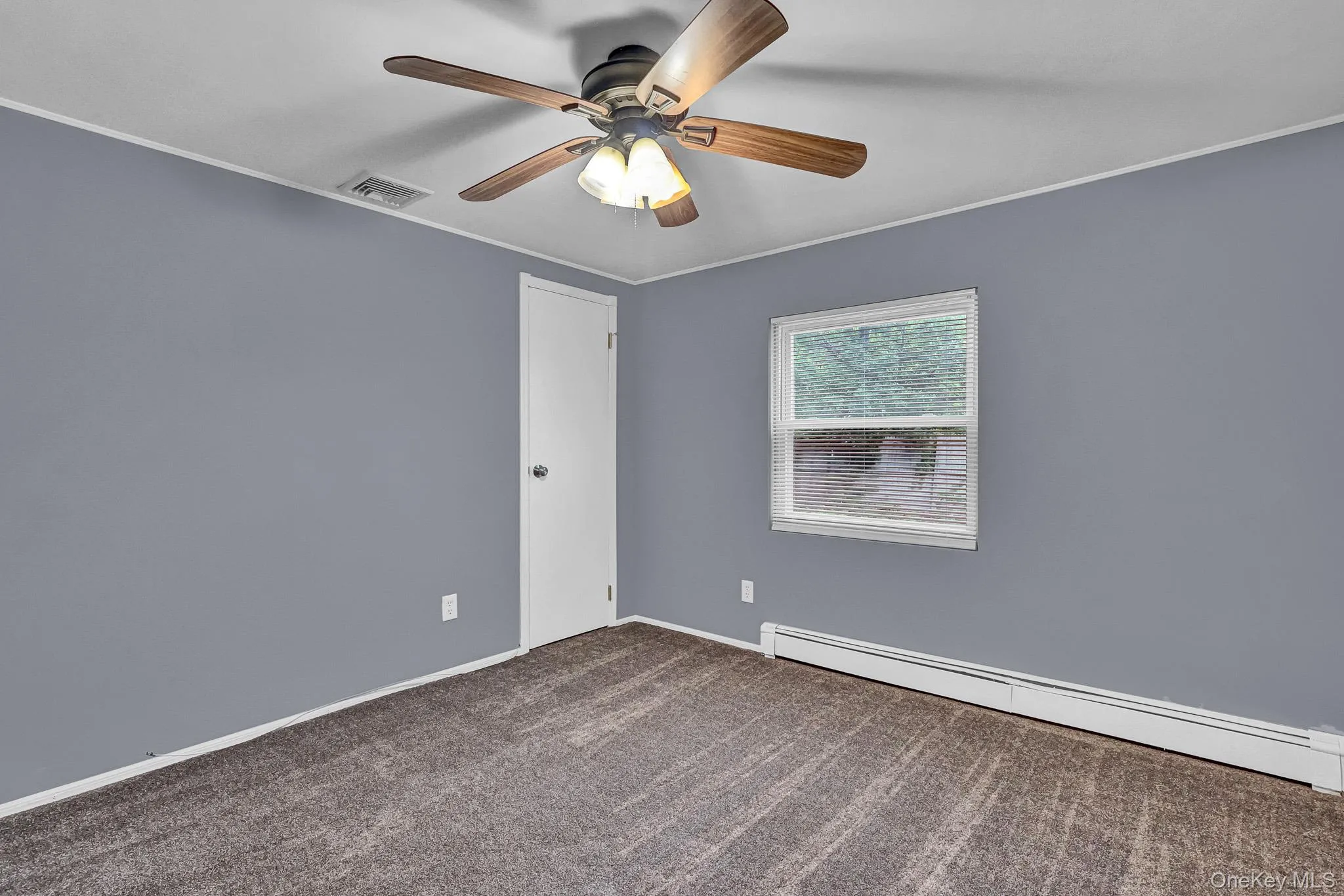 54 College Hills Drive, Brookhaven, NY, 3 Bedrooms Bedrooms, 6 Rooms Rooms,1 BathroomBathrooms,Residential,For Rent,College Hills,0,998151 54 College Hills Drive, Brookhaven, NY, 3 Bedrooms Bedrooms, 6 Rooms Rooms,1 BathroomBathrooms,Residential,For Rent,College Hills,0,998151