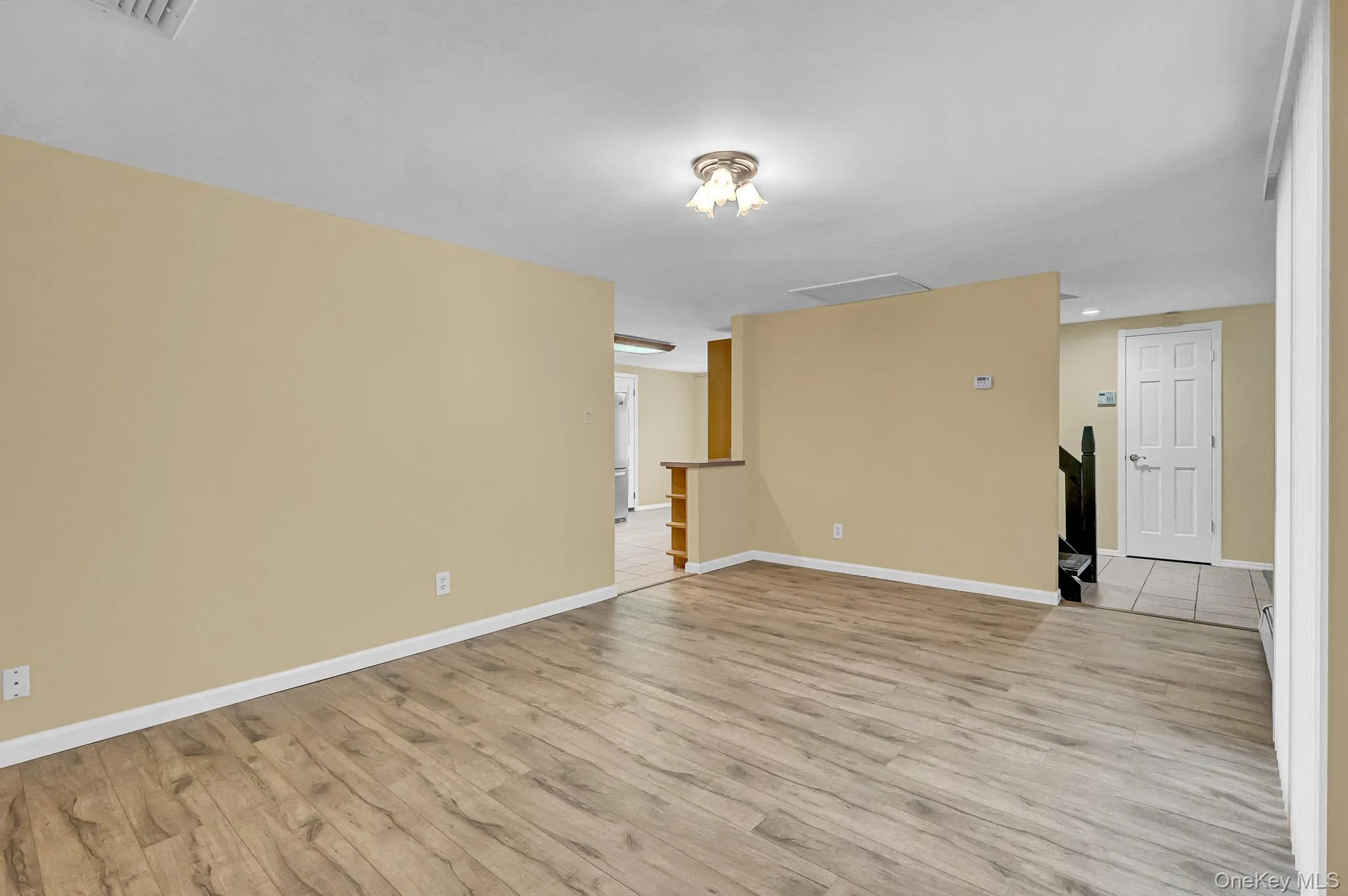 54 College Hills Drive, Brookhaven, NY, 3 Bedrooms Bedrooms, 6 Rooms Rooms,1 BathroomBathrooms,Residential,For Rent,College Hills,0,998151 54 College Hills Drive, Brookhaven, NY, 3 Bedrooms Bedrooms, 6 Rooms Rooms,1 BathroomBathrooms,Residential,For Rent,College Hills,0,998151