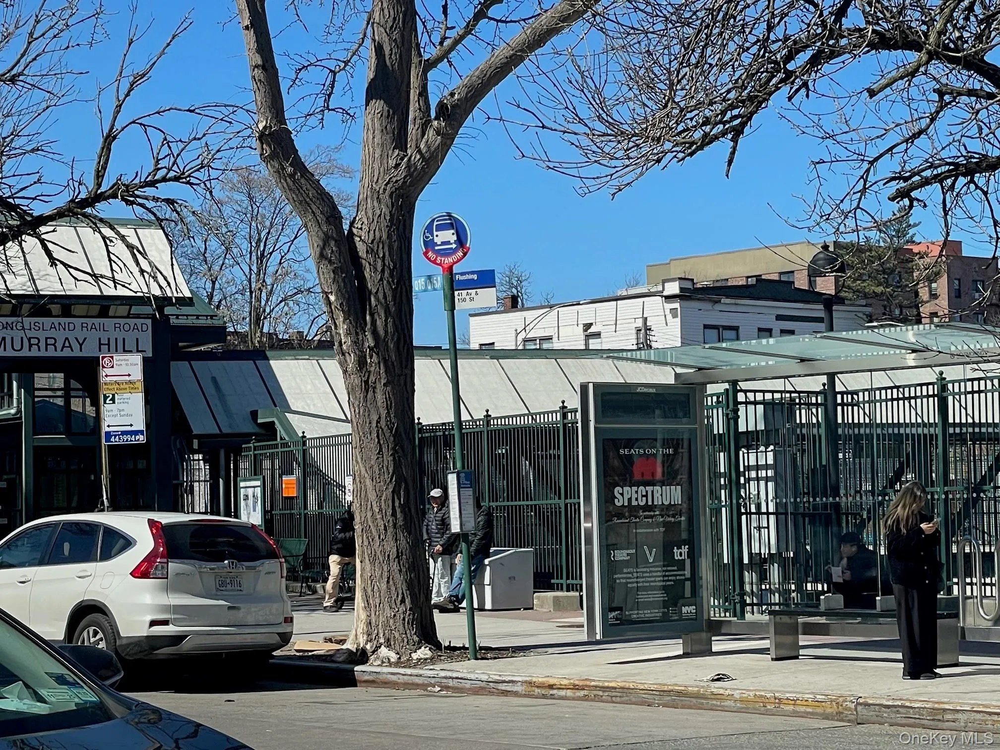 LIRR Murray Hill Station & Bus Station LIRR Murray Hill Station & Bus Station