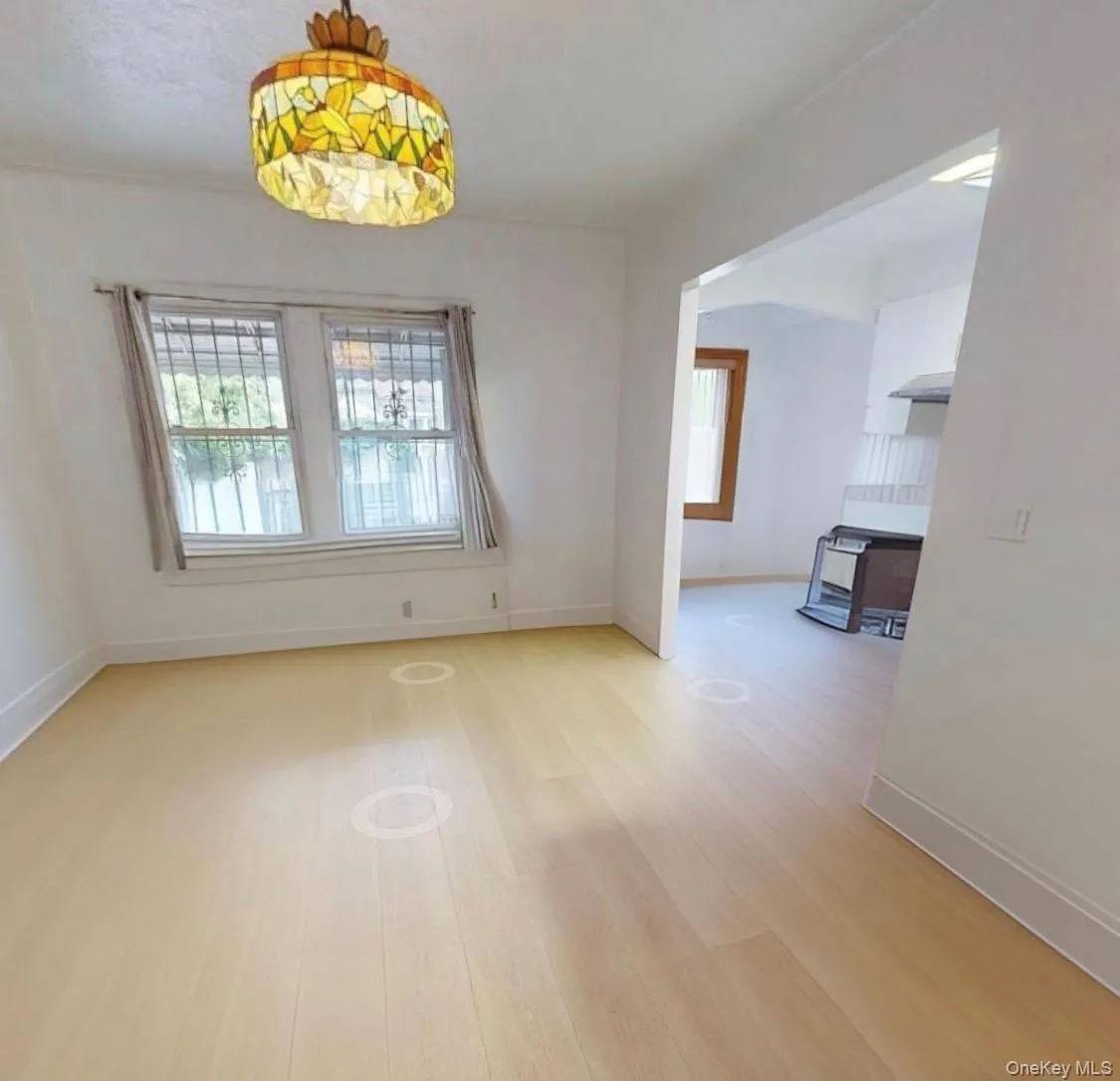 3006 90th Street, New York, NY, 3 Bedrooms Bedrooms, 6 Rooms Rooms,1 BathroomBathrooms,Residential Lease,For Rent,90th,0,998155 3006 90th Street, New York, NY, 3 Bedrooms Bedrooms, 6 Rooms Rooms,1 BathroomBathrooms,Residential Lease,For Rent,90th,0,998155