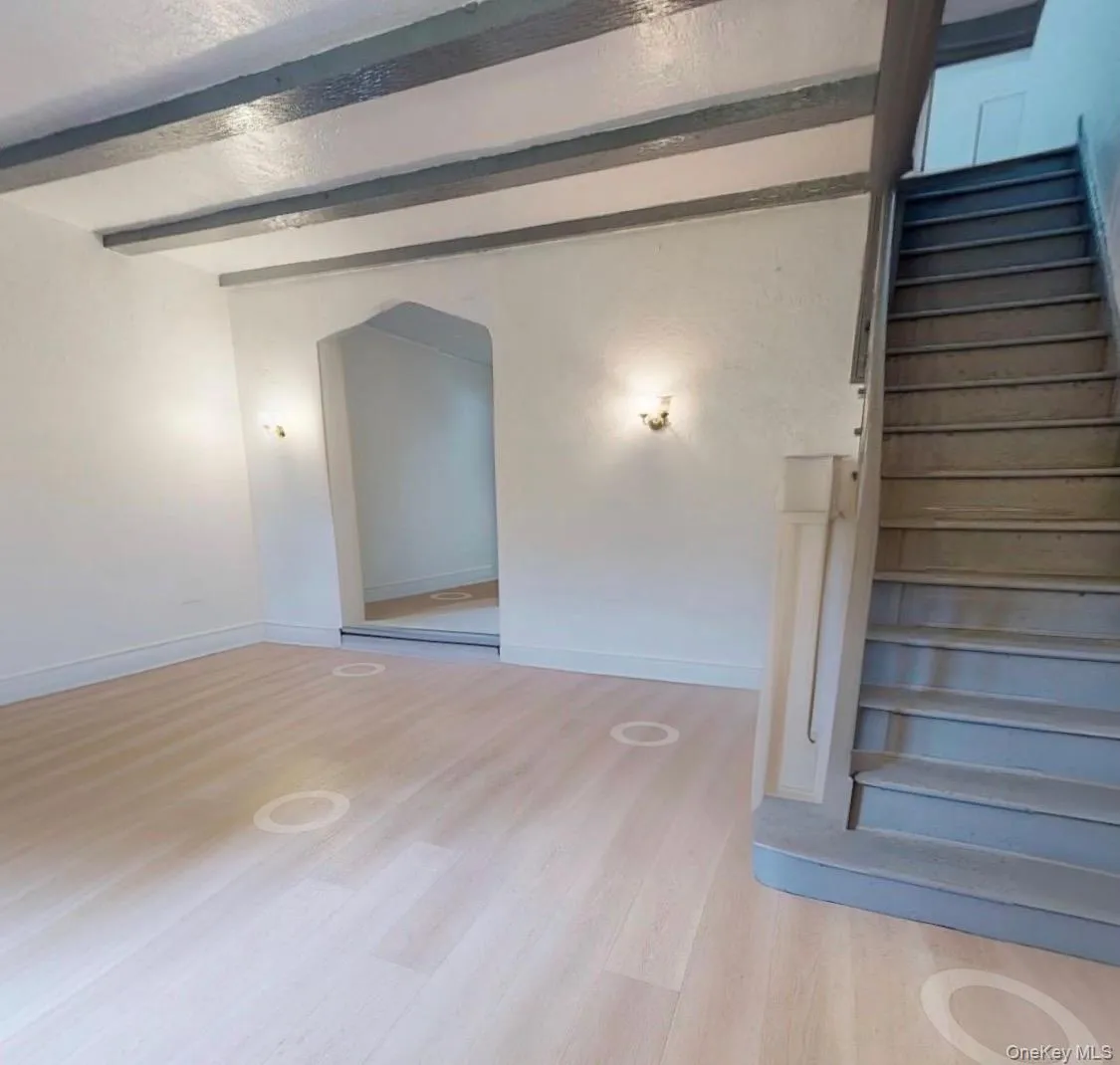 3006 90th Street, New York, NY, 3 Bedrooms Bedrooms, 6 Rooms Rooms,1 BathroomBathrooms,Residential Lease,For Rent,90th,0,998155 3006 90th Street, New York, NY, 3 Bedrooms Bedrooms, 6 Rooms Rooms,1 BathroomBathrooms,Residential Lease,For Rent,90th,0,998155