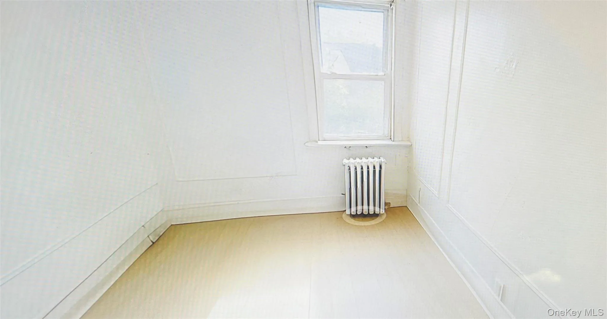 3006 90th Street, New York, NY, 3 Bedrooms Bedrooms, 6 Rooms Rooms,1 BathroomBathrooms,Residential Lease,For Rent,90th,0,998155 3006 90th Street, New York, NY, 3 Bedrooms Bedrooms, 6 Rooms Rooms,1 BathroomBathrooms,Residential Lease,For Rent,90th,0,998155