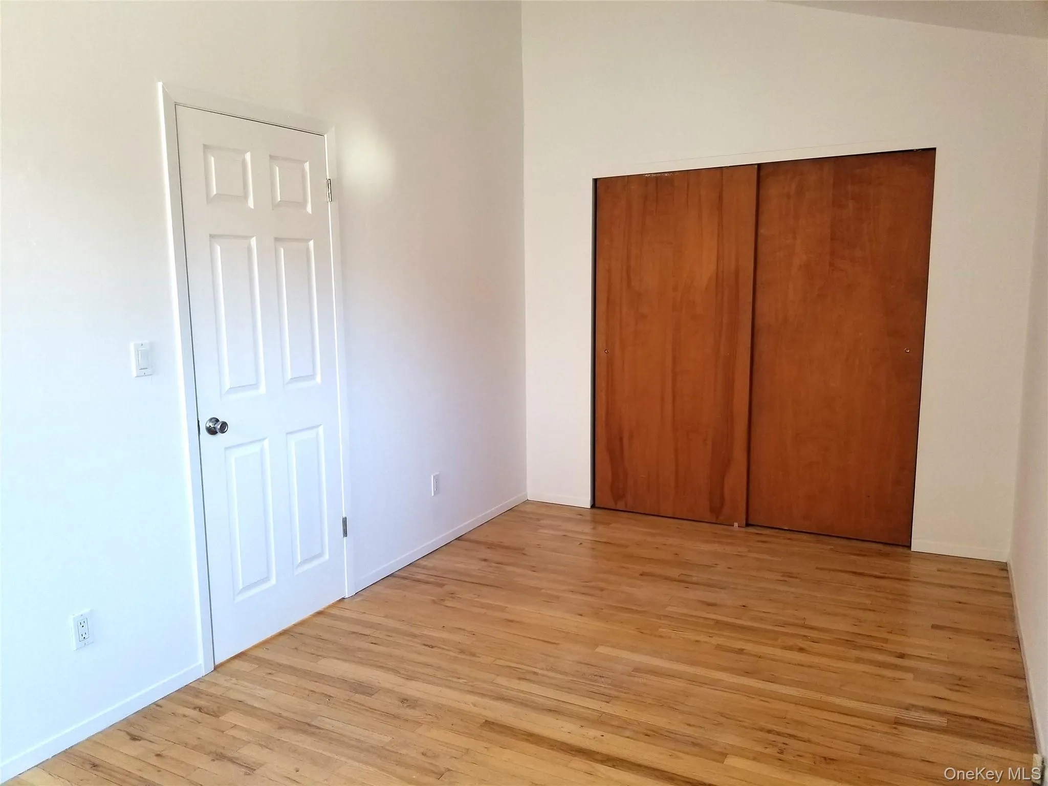 70 Hickory Road, North Hempstead, NY, 2 Bedrooms Bedrooms, 5 Rooms Rooms,3 BathroomsBathrooms,Residential Lease,For Rent,Hickory,0,998157 70 Hickory Road, North Hempstead, NY, 2 Bedrooms Bedrooms, 5 Rooms Rooms,3 BathroomsBathrooms,Residential Lease,For Rent,Hickory,0,998157