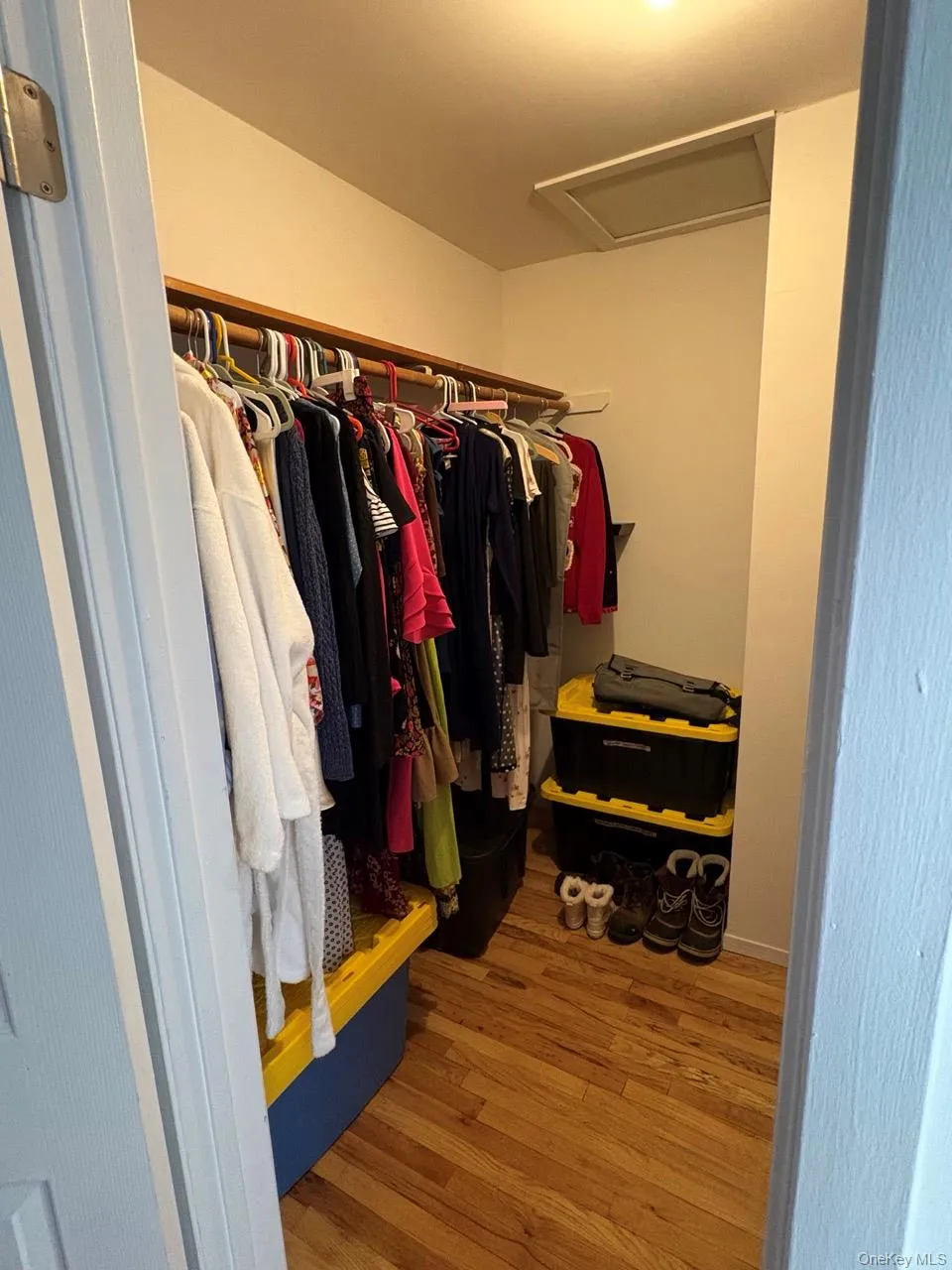 70 Hickory Road, North Hempstead, NY, 2 Bedrooms Bedrooms, 5 Rooms Rooms,3 BathroomsBathrooms,Residential Lease,For Rent,Hickory,0,998157 70 Hickory Road, North Hempstead, NY, 2 Bedrooms Bedrooms, 5 Rooms Rooms,3 BathroomsBathrooms,Residential Lease,For Rent,Hickory,0,998157