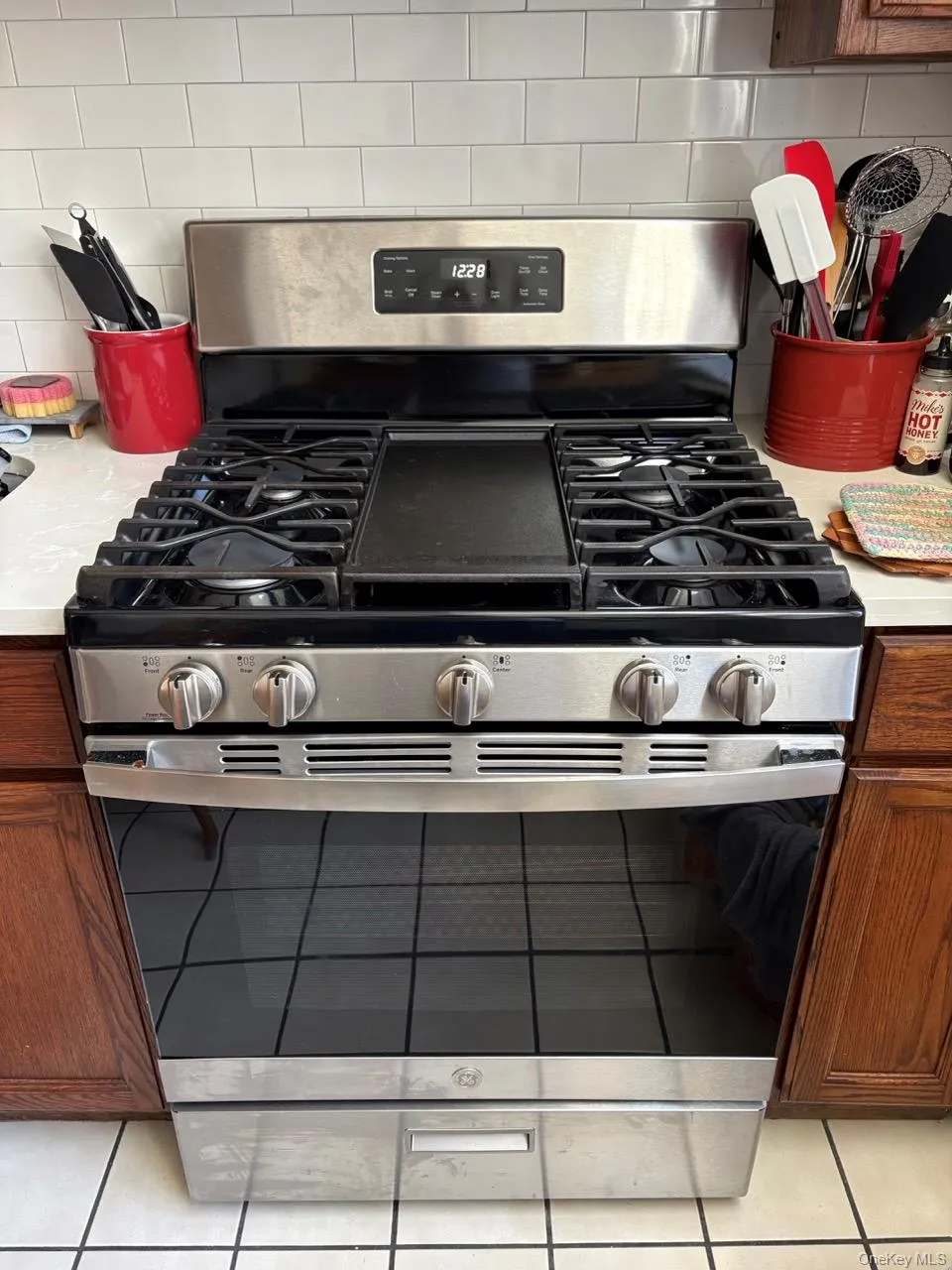 70 Hickory Road, North Hempstead, NY, 2 Bedrooms Bedrooms, 5 Rooms Rooms,3 BathroomsBathrooms,Residential Lease,For Rent,Hickory,0,998157 70 Hickory Road, North Hempstead, NY, 2 Bedrooms Bedrooms, 5 Rooms Rooms,3 BathroomsBathrooms,Residential Lease,For Rent,Hickory,0,998157