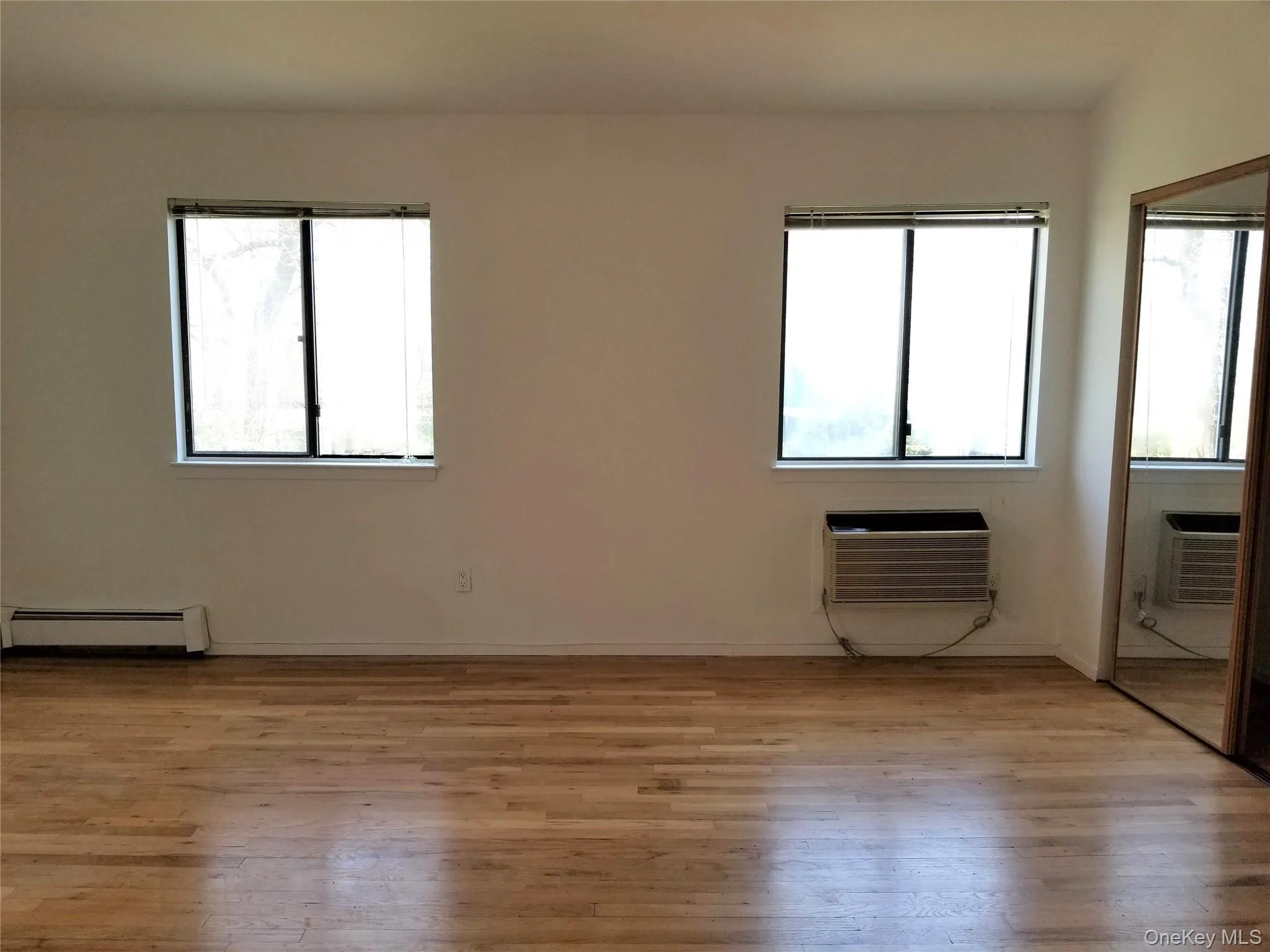70 Hickory Road, North Hempstead, NY, 2 Bedrooms Bedrooms, 5 Rooms Rooms,3 BathroomsBathrooms,Residential Lease,For Rent,Hickory,0,998157 70 Hickory Road, North Hempstead, NY, 2 Bedrooms Bedrooms, 5 Rooms Rooms,3 BathroomsBathrooms,Residential Lease,For Rent,Hickory,0,998157