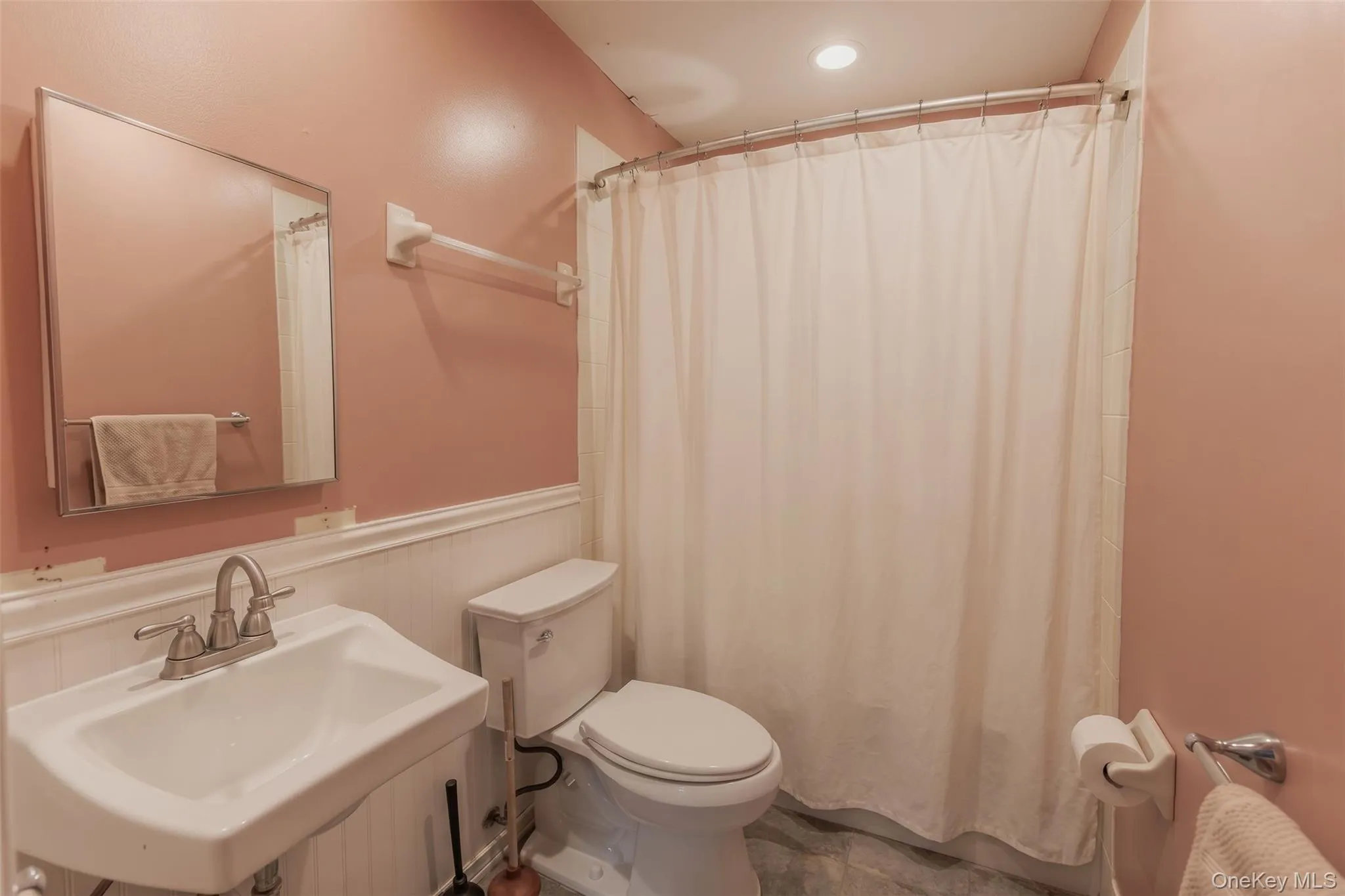 8 Loretta Court, Brookhaven, NY, 4 Bedrooms Bedrooms, 8 Rooms Rooms,2 BathroomsBathrooms,Residential,For Rent,Loretta,0,998168 8 Loretta Court, Brookhaven, NY, 4 Bedrooms Bedrooms, 8 Rooms Rooms,2 BathroomsBathrooms,Residential,For Rent,Loretta,0,998168