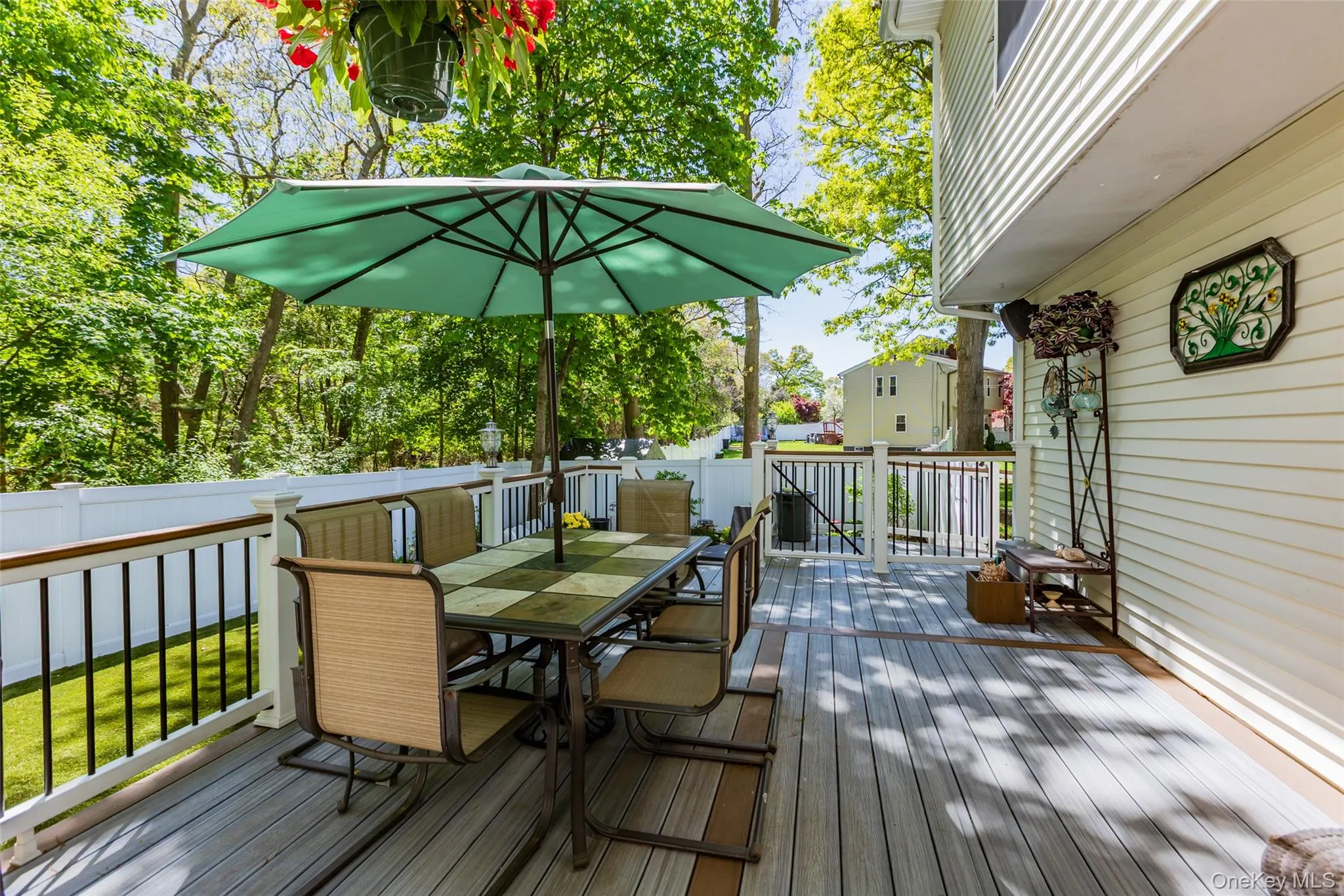 Deck Deck