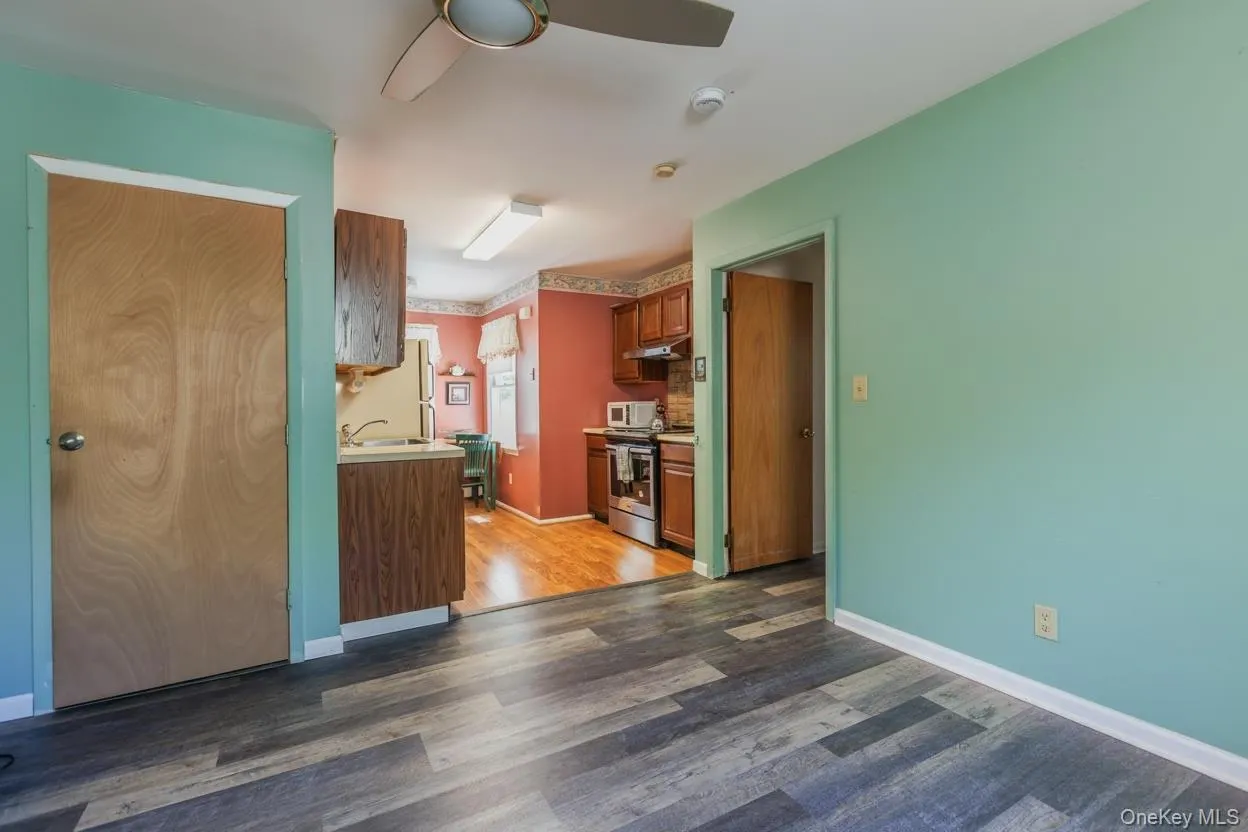 8 Loretta Court, Brookhaven, NY, 4 Bedrooms Bedrooms, 8 Rooms Rooms,2 BathroomsBathrooms,Residential,For Rent,Loretta,0,998168 8 Loretta Court, Brookhaven, NY, 4 Bedrooms Bedrooms, 8 Rooms Rooms,2 BathroomsBathrooms,Residential,For Rent,Loretta,0,998168