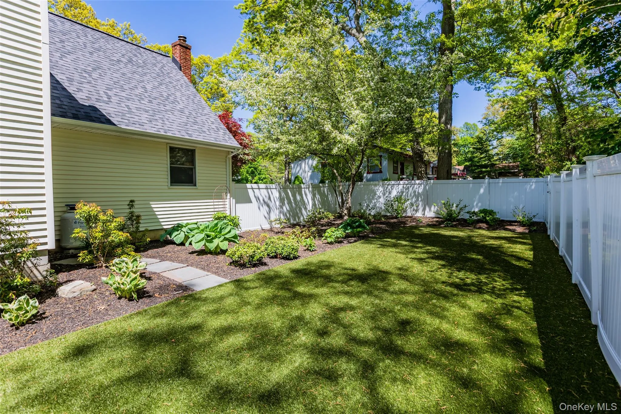 8 Loretta Court, Brookhaven, NY, 4 Bedrooms Bedrooms, 8 Rooms Rooms,2 BathroomsBathrooms,Residential,For Rent,Loretta,0,998168 8 Loretta Court, Brookhaven, NY, 4 Bedrooms Bedrooms, 8 Rooms Rooms,2 BathroomsBathrooms,Residential,For Rent,Loretta,0,998168