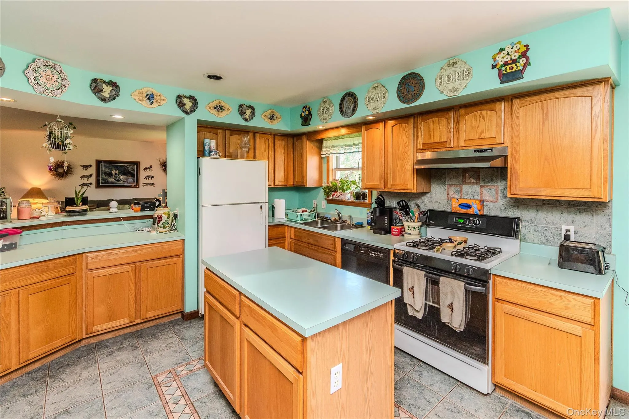 31 Josephs Drive, Saugerties, NY, 3 Bedrooms Bedrooms, 6 Rooms Rooms,2 BathroomsBathrooms,Residential,For Rent,Josephs,0,998169 31 Josephs Drive, Saugerties, NY, 3 Bedrooms Bedrooms, 6 Rooms Rooms,2 BathroomsBathrooms,Residential,For Rent,Josephs,0,998169