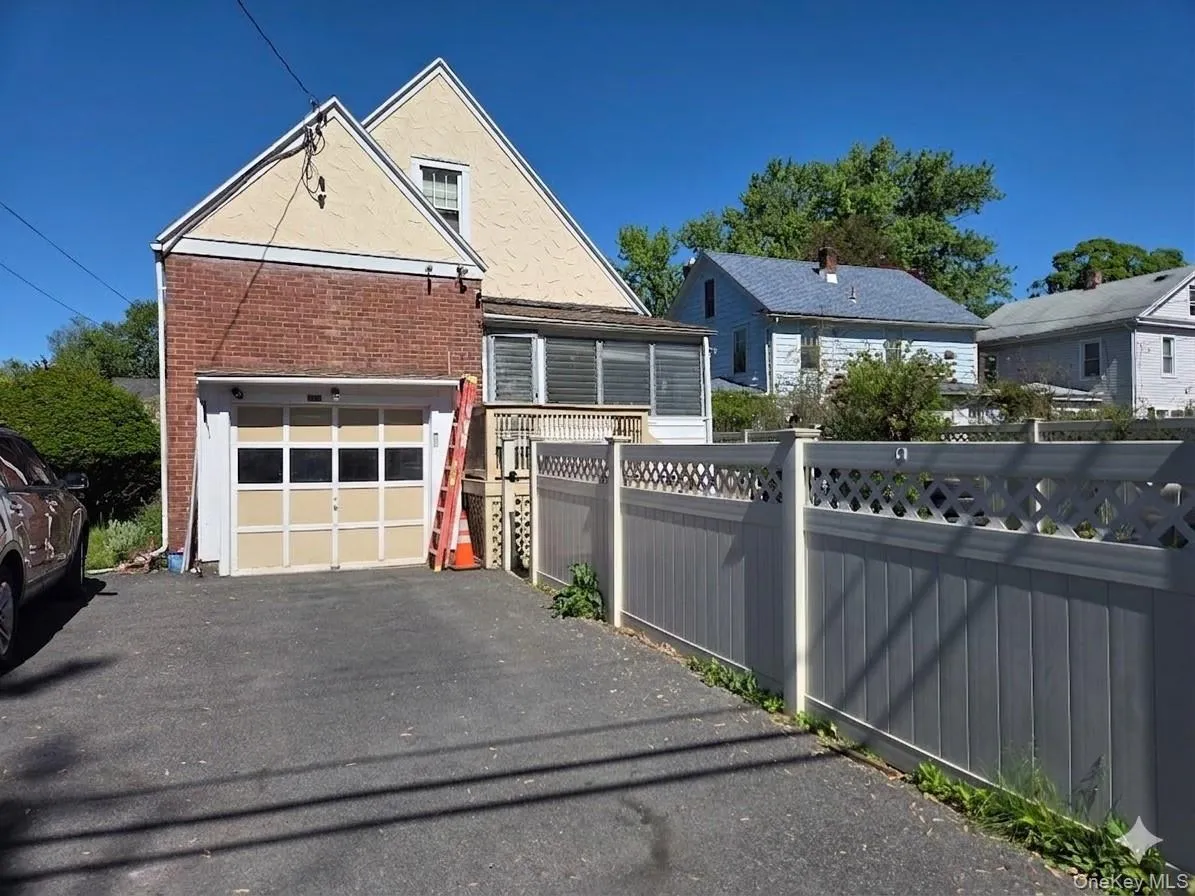 208 Grand Avenue, Poughkeepsie, NY, 3 Bedrooms Bedrooms, 7 Rooms Rooms,1 BathroomBathrooms,Residential Sale,For Rent,Grand,0,998179 208 Grand Avenue, Poughkeepsie, NY, 3 Bedrooms Bedrooms, 7 Rooms Rooms,1 BathroomBathrooms,Residential Sale,For Rent,Grand,0,998179