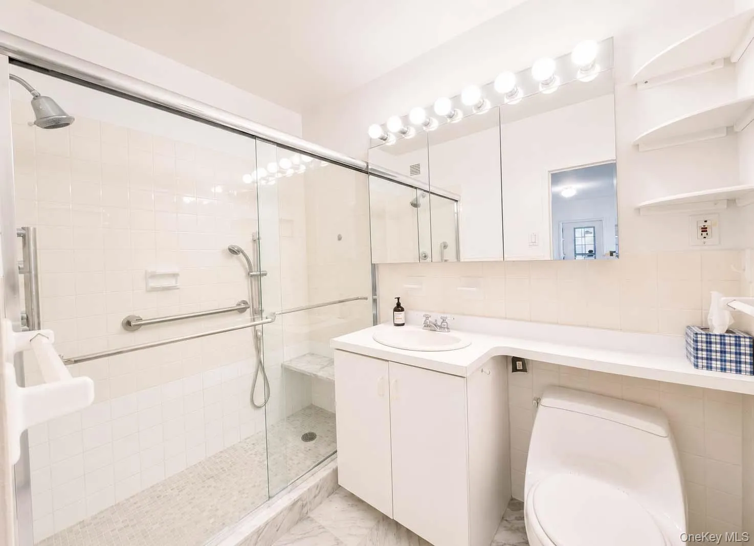 26910 Grand Central Parkway, New York, NY, 1 Bedroom Bedrooms, 3 Rooms Rooms,1 BathroomBathrooms,Residential Sale,For Rent,Grand Central,0,998180 26910 Grand Central Parkway, New York, NY, 1 Bedroom Bedrooms, 3 Rooms Rooms,1 BathroomBathrooms,Residential Sale,For Rent,Grand Central,0,998180