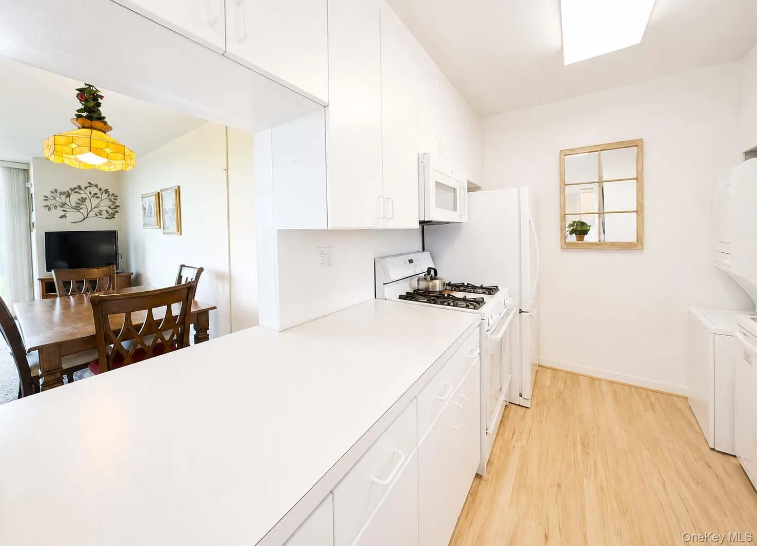 26910 Grand Central Parkway, New York, NY, 1 Bedroom Bedrooms, 3 Rooms Rooms,1 BathroomBathrooms,Residential Sale,For Rent,Grand Central,0,998180 26910 Grand Central Parkway, New York, NY, 1 Bedroom Bedrooms, 3 Rooms Rooms,1 BathroomBathrooms,Residential Sale,For Rent,Grand Central,0,998180
