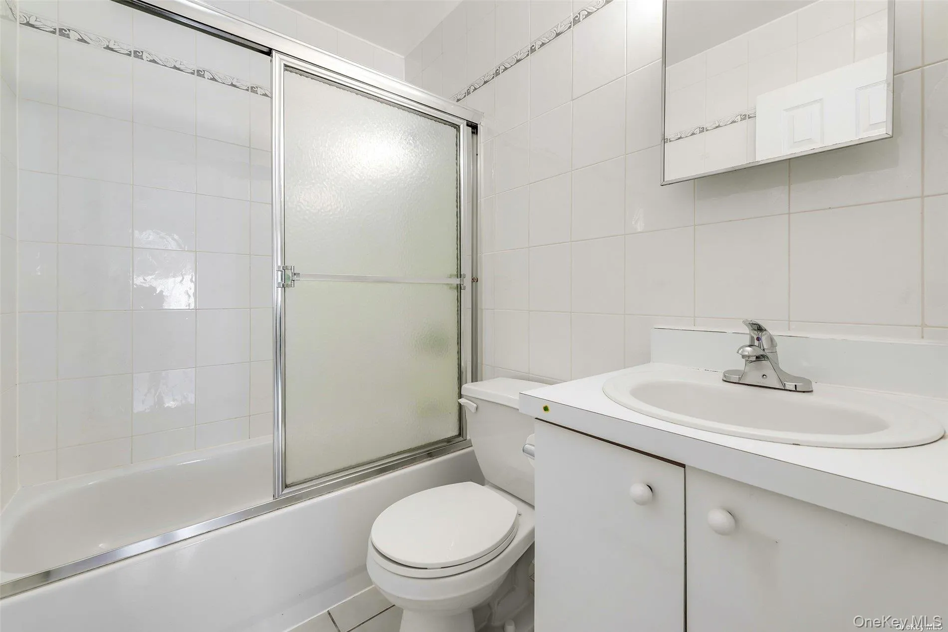 65-45 110th Street, New York, NY, 2 Bedrooms Bedrooms, 6 Rooms Rooms,2 BathroomsBathrooms,Residential Lease,For Rent,110th,0,998187 65-45 110th Street, New York, NY, 2 Bedrooms Bedrooms, 6 Rooms Rooms,2 BathroomsBathrooms,Residential Lease,For Rent,110th,0,998187