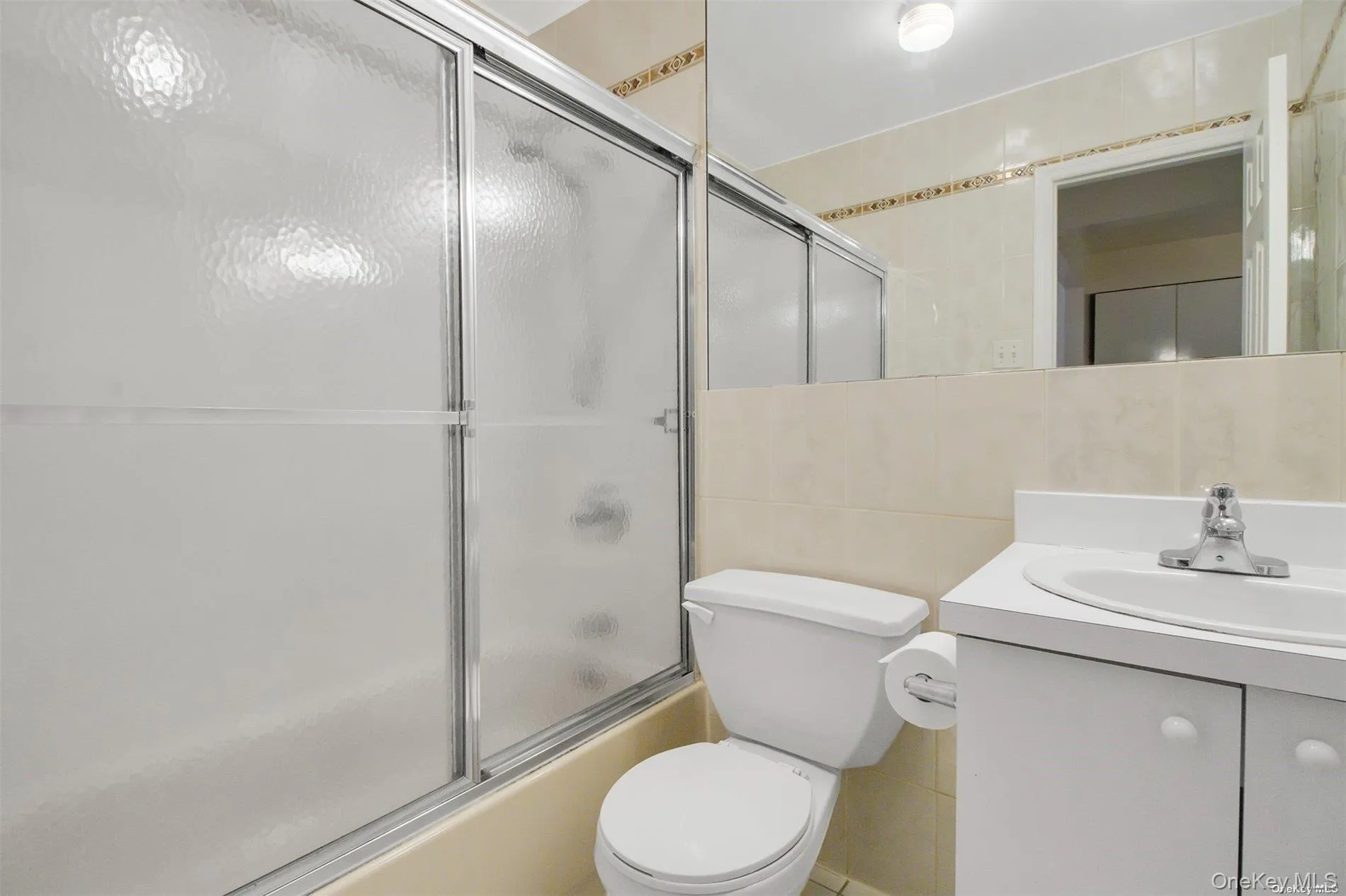 65-45 110th Street, New York, NY, 2 Bedrooms Bedrooms, 6 Rooms Rooms,2 BathroomsBathrooms,Residential Lease,For Rent,110th,0,998187 65-45 110th Street, New York, NY, 2 Bedrooms Bedrooms, 6 Rooms Rooms,2 BathroomsBathrooms,Residential Lease,For Rent,110th,0,998187