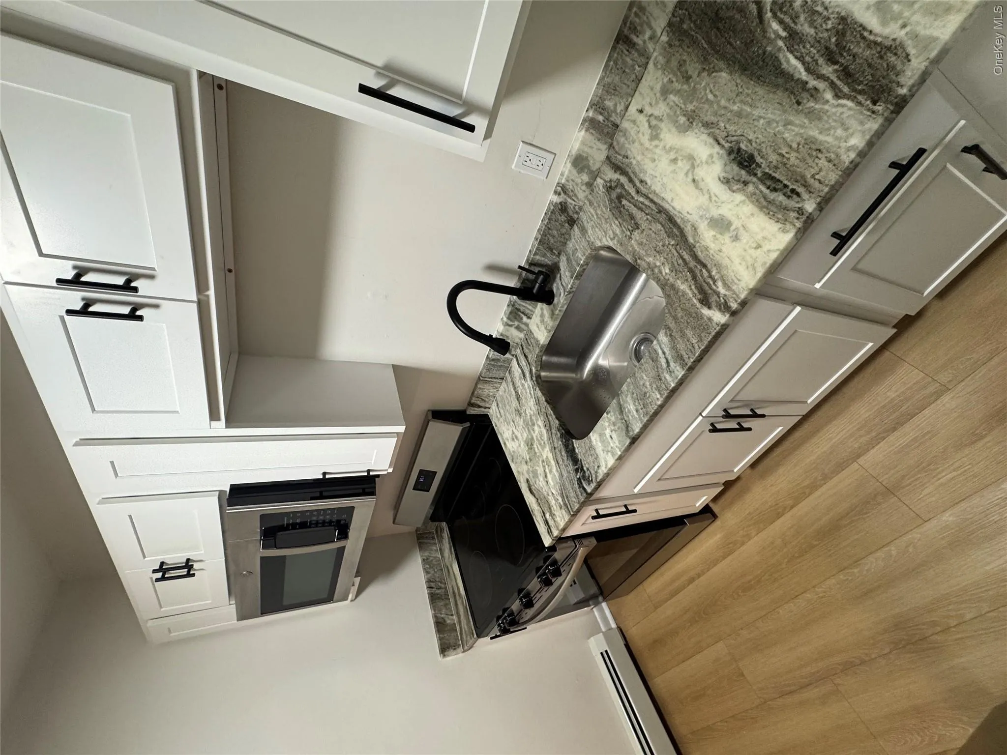 98 Market Street, Hyde Park, NY, 1 Bedroom Bedrooms, 3 Rooms Rooms,1 BathroomBathrooms,Residential Lease,For Rent,Market,0,998188 98 Market Street, Hyde Park, NY, 1 Bedroom Bedrooms, 3 Rooms Rooms,1 BathroomBathrooms,Residential Lease,For Rent,Market,0,998188