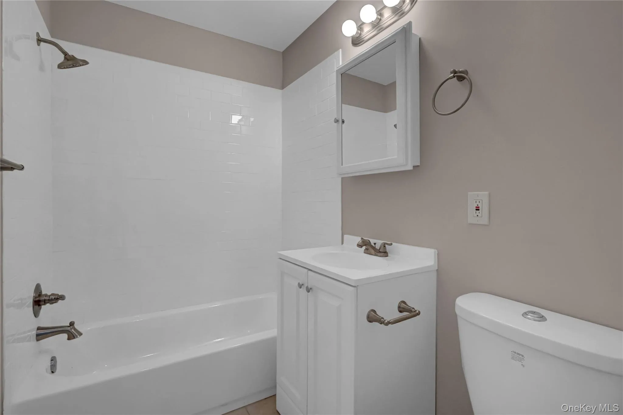 46 Rockledge Drive, Brookhaven, NY, 4 Bedrooms Bedrooms, 6 Rooms Rooms,2 BathroomsBathrooms,Residential,For Rent,Rockledge,0,998190 46 Rockledge Drive, Brookhaven, NY, 4 Bedrooms Bedrooms, 6 Rooms Rooms,2 BathroomsBathrooms,Residential,For Rent,Rockledge,0,998190