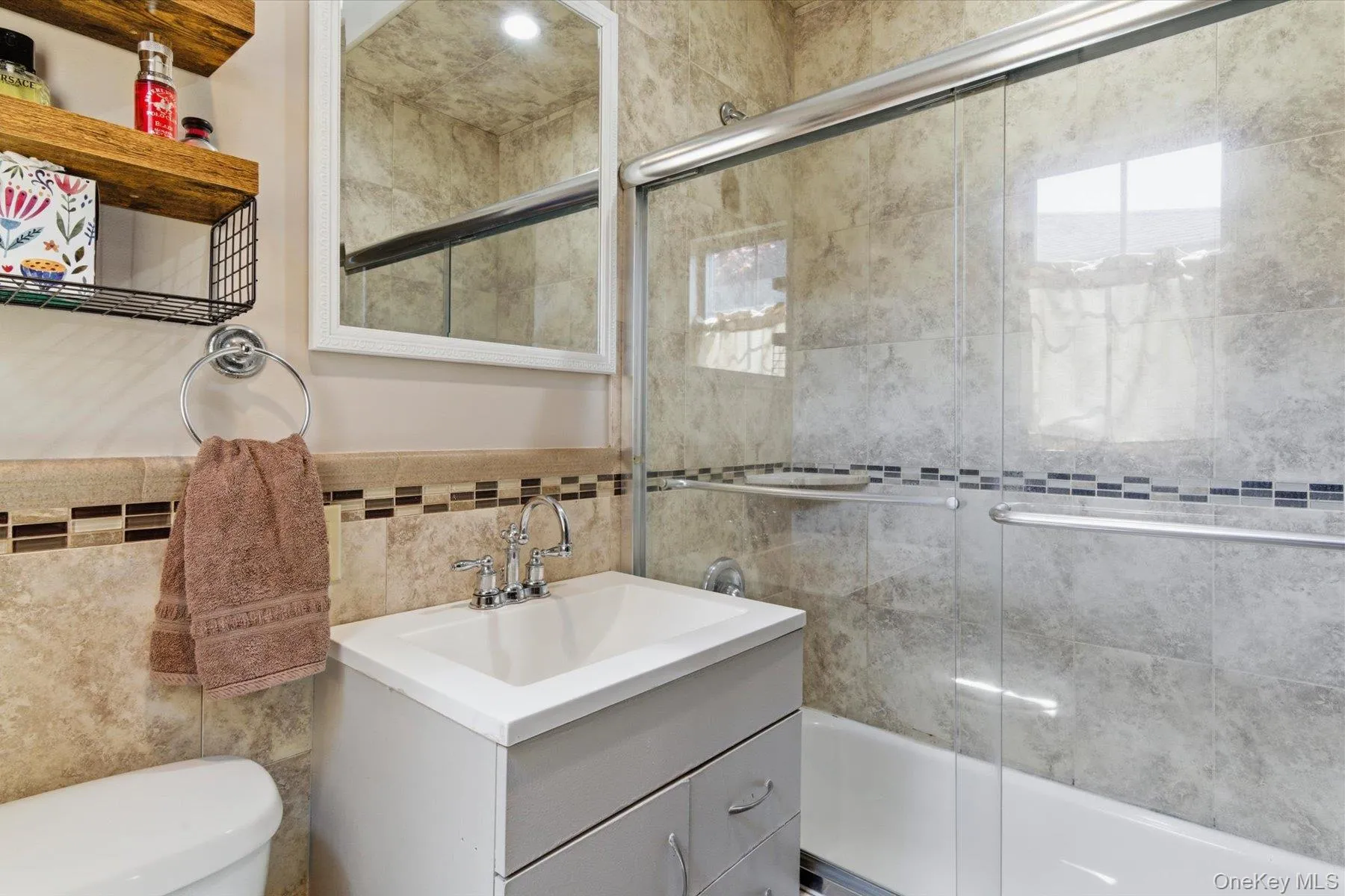 9 Avenue C, Hempstead, NY, 5 Bedrooms Bedrooms, 9 Rooms Rooms,5 BathroomsBathrooms,Residential,For Rent,Avenue C,0,998193 9 Avenue C, Hempstead, NY, 5 Bedrooms Bedrooms, 9 Rooms Rooms,5 BathroomsBathrooms,Residential,For Rent,Avenue C,0,998193