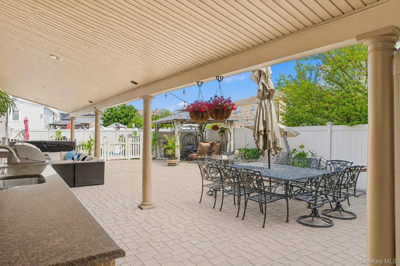 9 Avenue C, Hempstead, NY, 5 Bedrooms Bedrooms, 9 Rooms Rooms,5 BathroomsBathrooms,Residential,For Rent,Avenue C,0,998193 9 Avenue C, Hempstead, NY, 5 Bedrooms Bedrooms, 9 Rooms Rooms,5 BathroomsBathrooms,Residential,For Rent,Avenue C,0,998193
