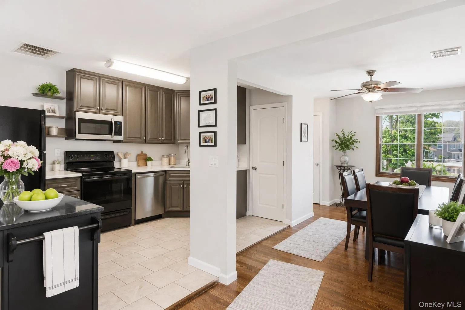 9 Avenue C, Hempstead, NY, 5 Bedrooms Bedrooms, 9 Rooms Rooms,5 BathroomsBathrooms,Residential,For Rent,Avenue C,0,998193 9 Avenue C, Hempstead, NY, 5 Bedrooms Bedrooms, 9 Rooms Rooms,5 BathroomsBathrooms,Residential,For Rent,Avenue C,0,998193