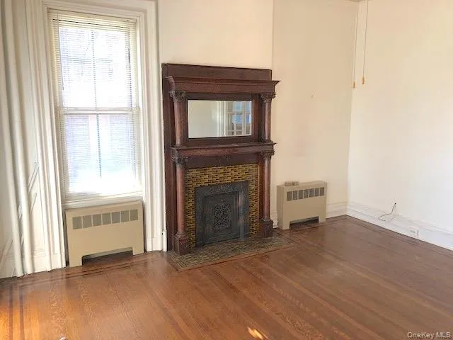24 Vassar Street, Poughkeepsie, NY, 2 Bedrooms Bedrooms, 6 Rooms Rooms,1 BathroomBathrooms,Residential Lease,For Rent,Vassar,0,998194 24 Vassar Street, Poughkeepsie, NY, 2 Bedrooms Bedrooms, 6 Rooms Rooms,1 BathroomBathrooms,Residential Lease,For Rent,Vassar,0,998194