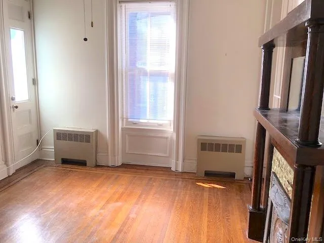 24 Vassar Street, Poughkeepsie, NY, 2 Bedrooms Bedrooms, 6 Rooms Rooms,1 BathroomBathrooms,Residential Lease,For Rent,Vassar,0,998194 24 Vassar Street, Poughkeepsie, NY, 2 Bedrooms Bedrooms, 6 Rooms Rooms,1 BathroomBathrooms,Residential Lease,For Rent,Vassar,0,998194