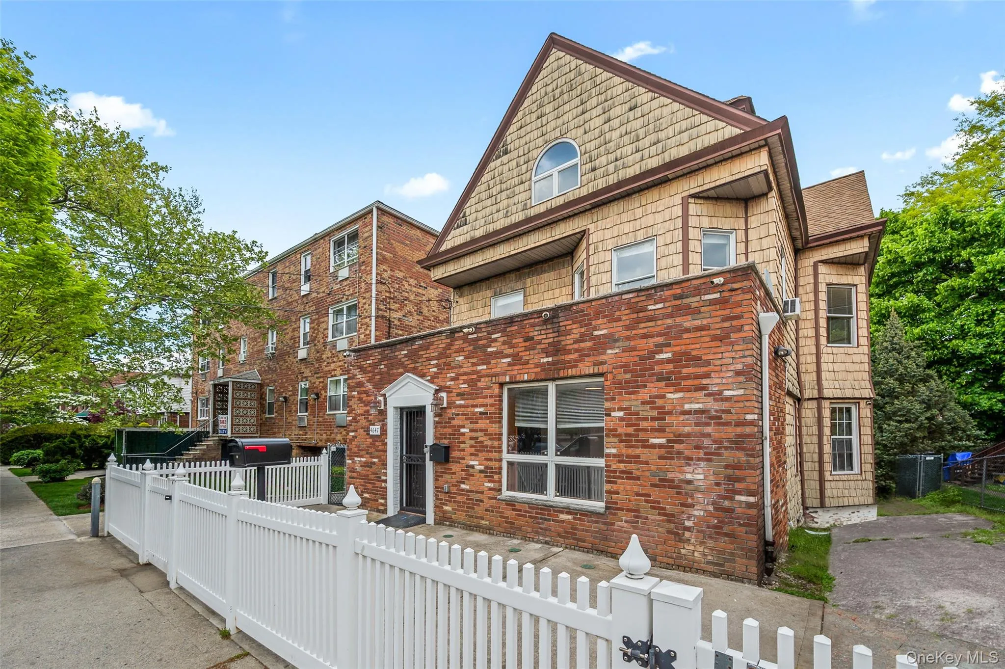 4647 Bedford Avenue, New York, NY, 4 Bedrooms Bedrooms, 10 Rooms Rooms,2 BathroomsBathrooms,Residential,For Rent,Bedford,0,998195 4647 Bedford Avenue, New York, NY, 4 Bedrooms Bedrooms, 10 Rooms Rooms,2 BathroomsBathrooms,Residential,For Rent,Bedford,0,998195