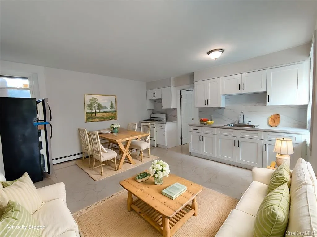 20 Noxon Street, Poughkeepsie, NY, 1 Bedroom Bedrooms, 4 Rooms Rooms,1 BathroomBathrooms,Residential Lease,For Rent,Noxon,0,998196 20 Noxon Street, Poughkeepsie, NY, 1 Bedroom Bedrooms, 4 Rooms Rooms,1 BathroomBathrooms,Residential Lease,For Rent,Noxon,0,998196